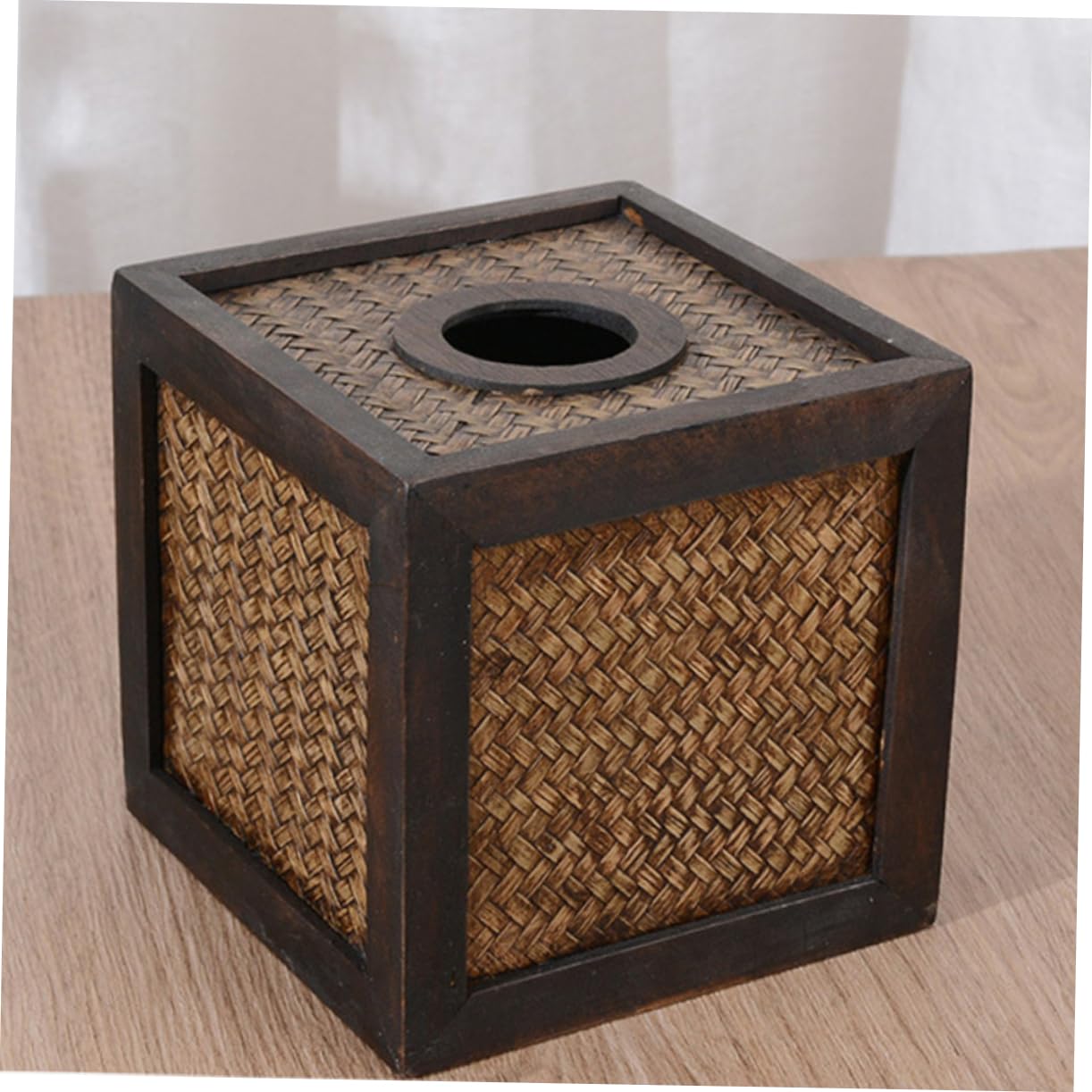 ULTECHNOVO Tissue Box Aus Handgewebtem Rattan Quadratischer Dekorativer Taschentuchhalter Für Bad Büro Und Wohnräume Stilvoller Aufbewahrungskorb Für Papiertücher Und Kleine Gegenstände