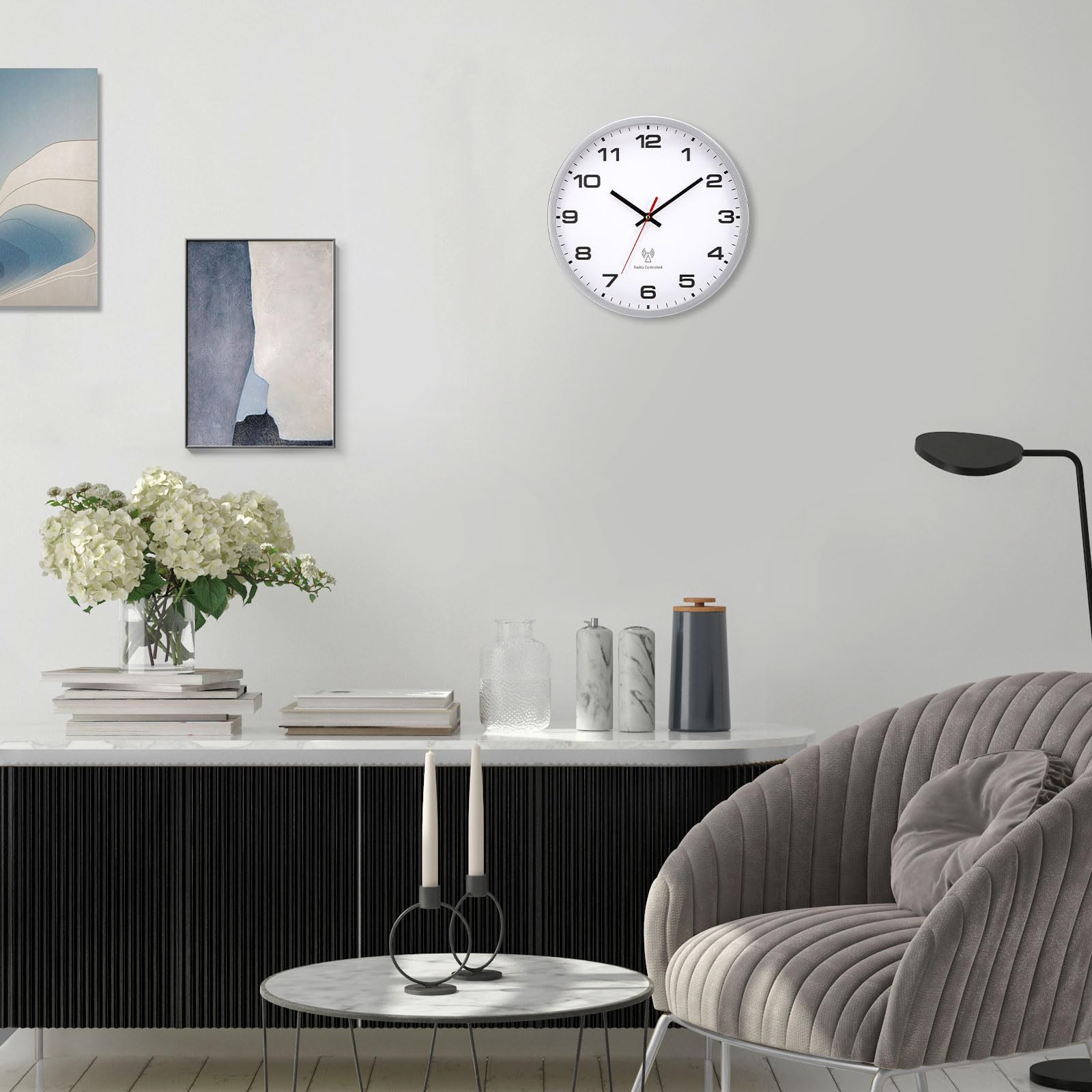 Funkuhr Wanduhr 30cm Quarz Batterie Betriebene Groß Wanduhr Einfach zu Lesen für Zimmer Zuhause KüChe Schlafzimmer Büro Schule (Weiß + Silber, 30cm)