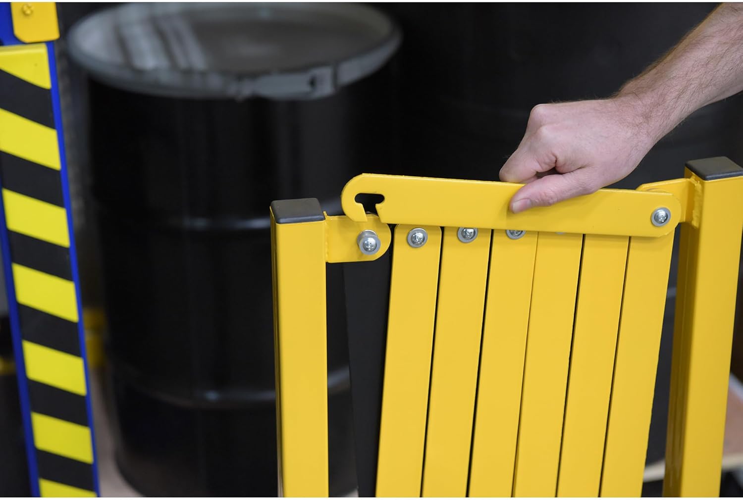 144" Steel Expand-A-Gate w/Caster