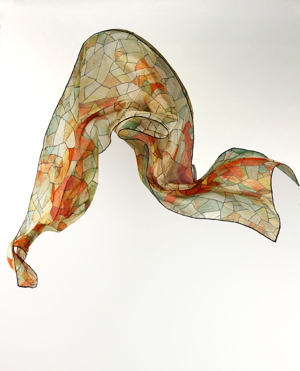 Foulard en soie aux couleurs chaudes, Accessoire idéal pour rehausser votre apparence