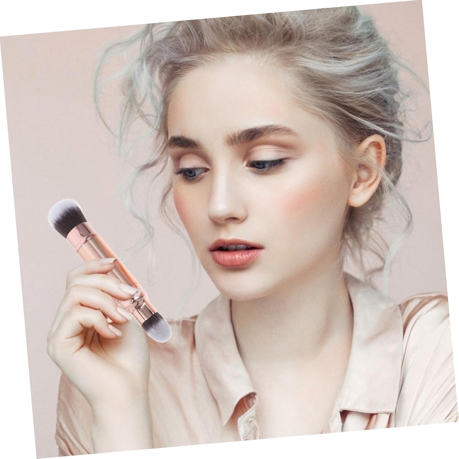 LIFKOME Dual-ended Makeup Brush Retractable Concealer Powder Brush Travel Women Cosmetics Tool