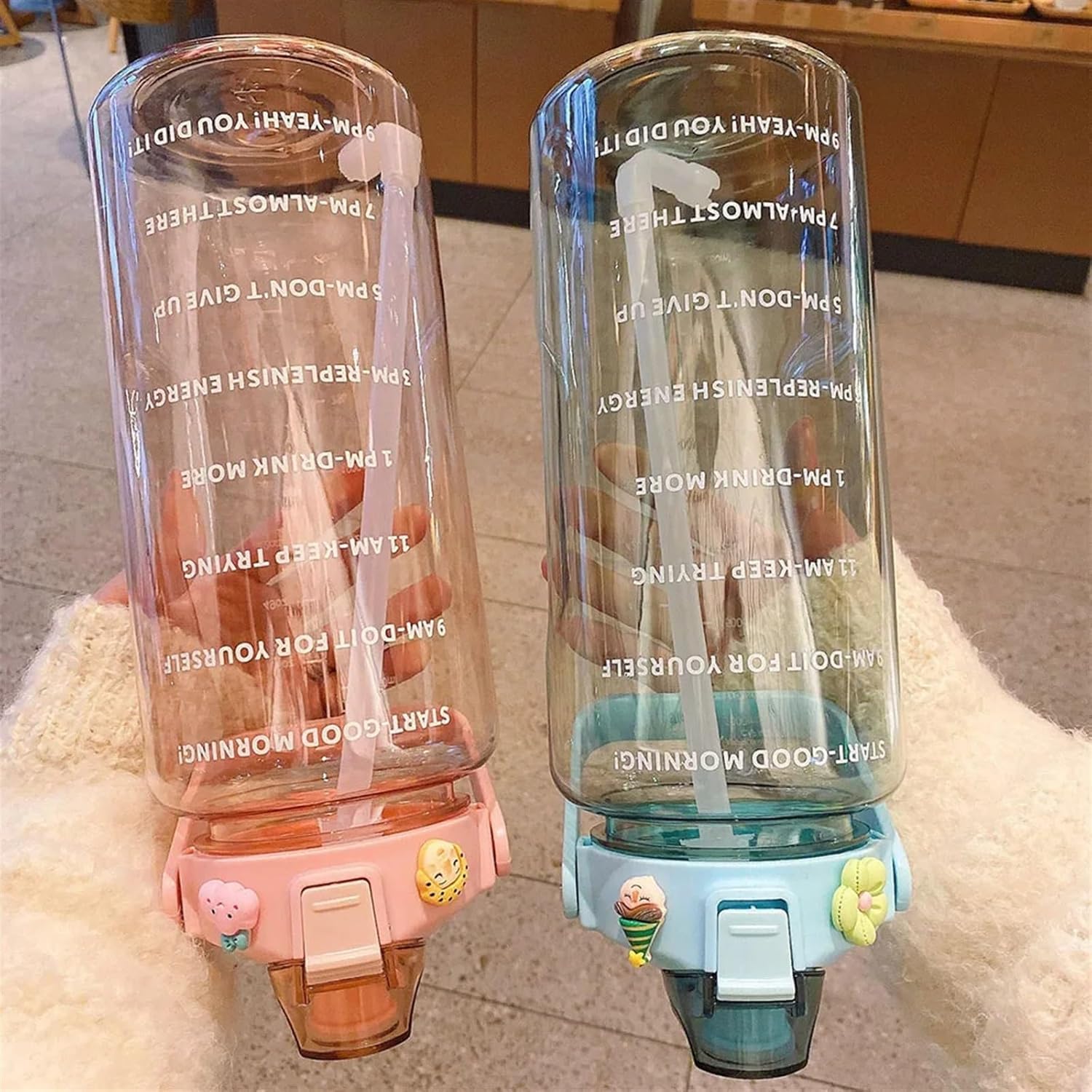 Sport-Wasserflasche mit Strohhalm und Zeitmarkierung, große Kapazität, 2 l, Wasserkrug mit Griff für Laufen und Fitnessstudio