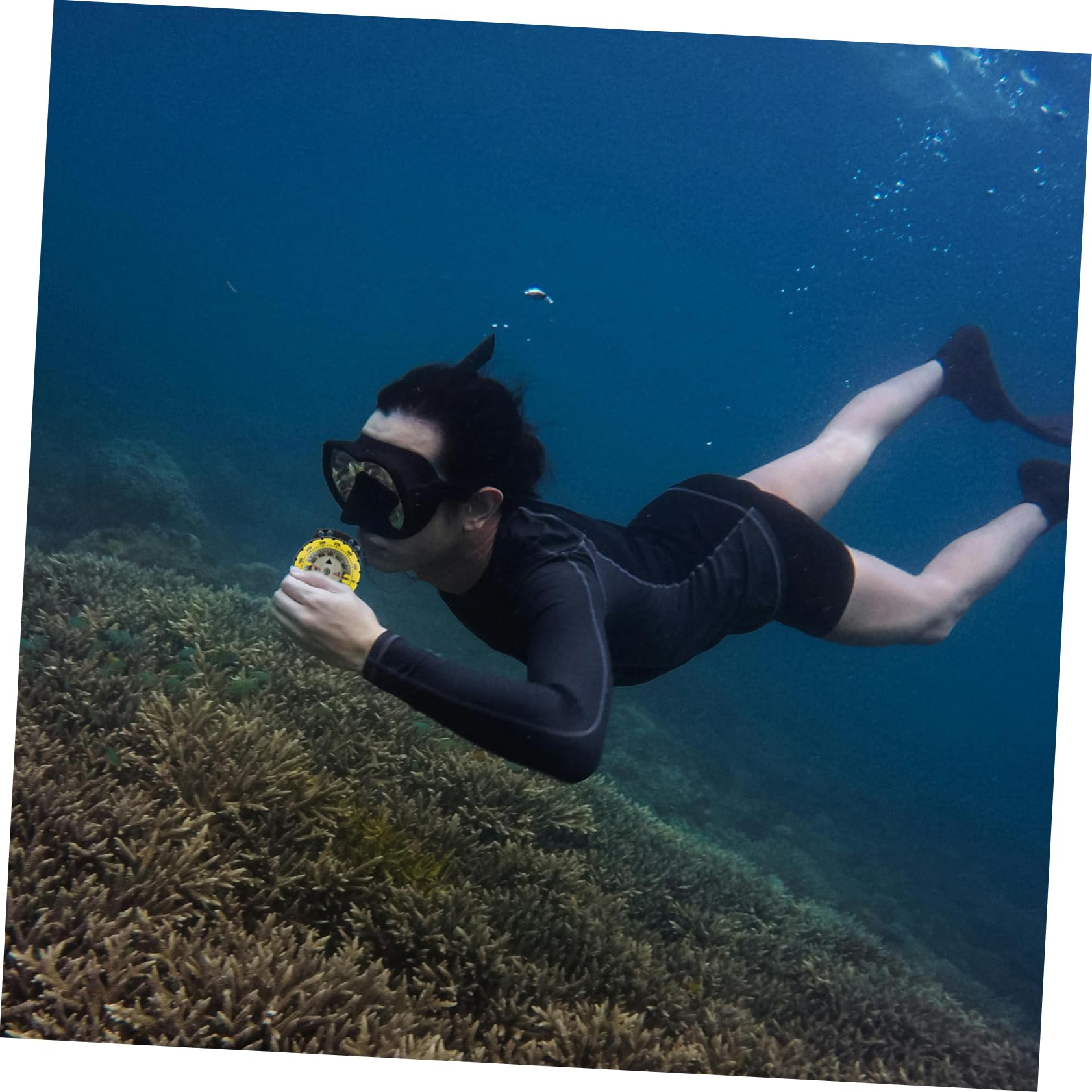Toyvian Reloj con Brújula de Buceo Amarillo Brújula de Supervivencia para Montañismo Senderismo y Actividades al Aire Portátil