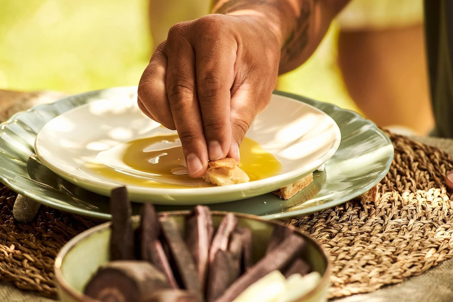 Costa D'Oro - L' EXTRA - Extra Virgin Olive Oil, Cold Extracted, Balanced Flavour Suitable for All Recipes and Salad Seasoning - 101oz (3 Litre) Tin - Image 4