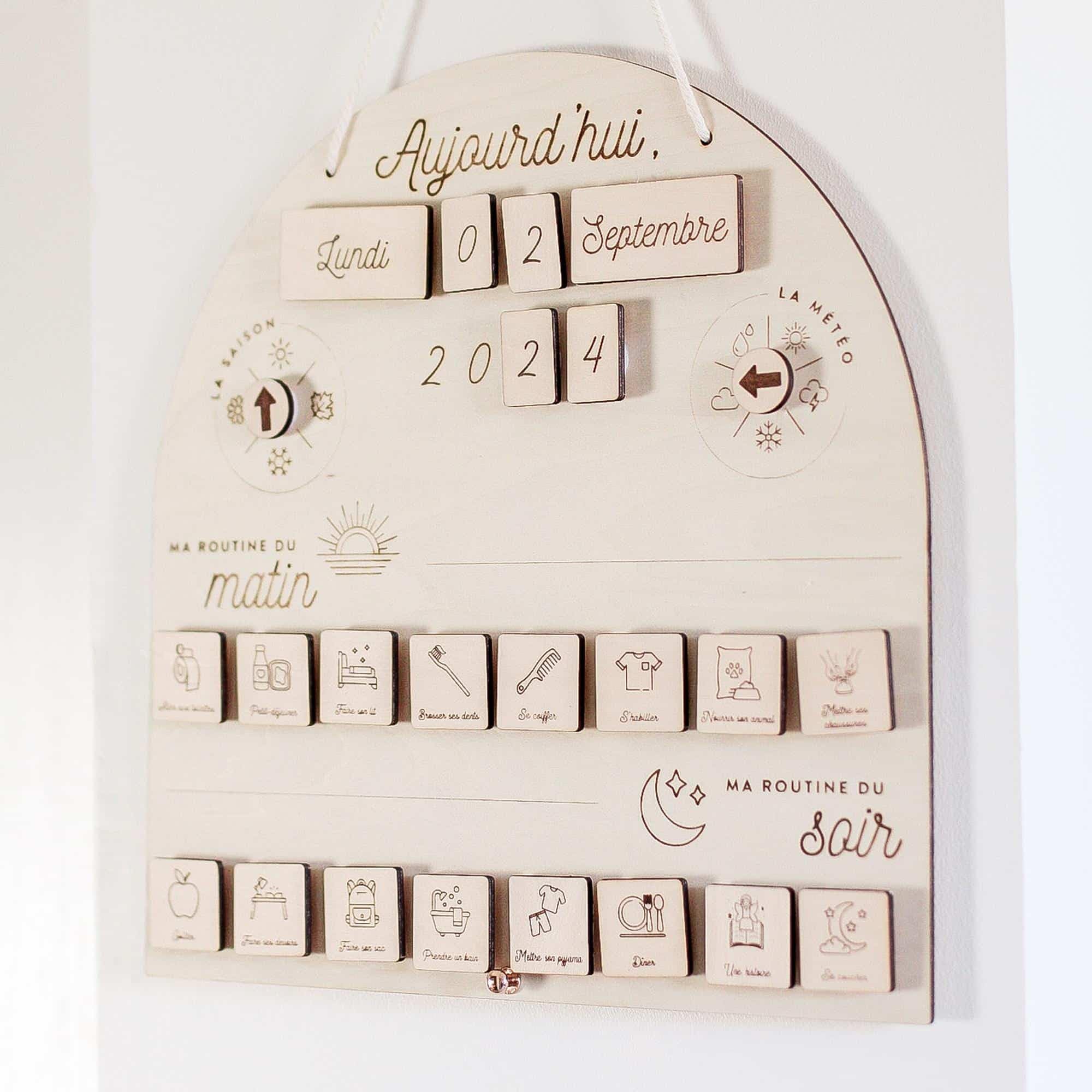 Tableau de Routine Quotidienne en Bois pour Enfants, Calendrier Perpétuel avec Activités du Matin et du Soir, Panneau Éducatif Gravé