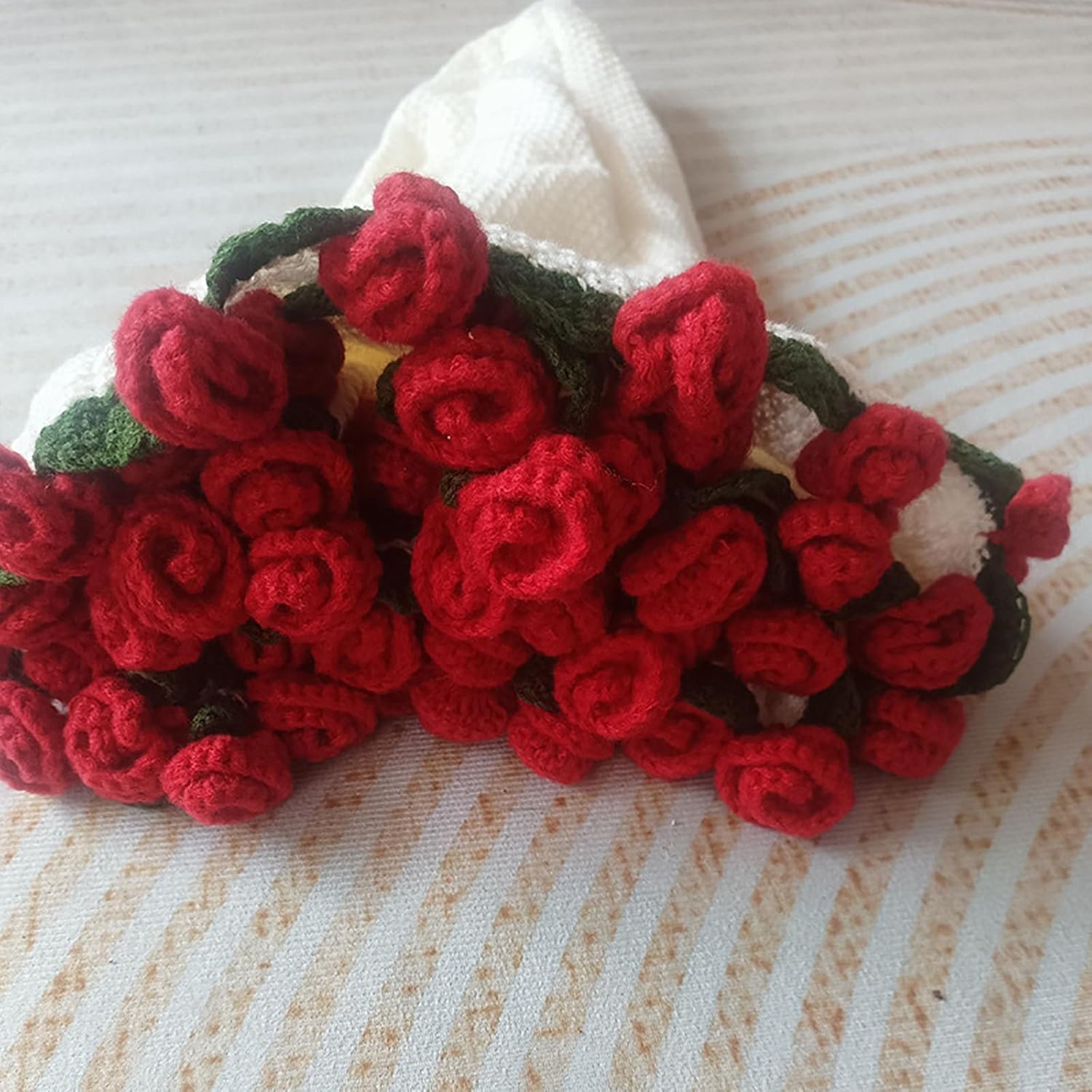 Flower Bouquet Blanket, Rose Throw Blanket,Handmade Crochet Flower Blanket,Flowers Summer Blankets,Soft and Lightweight Knitted Throw Blankets(Purple,110cm)