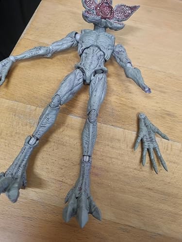 Bandai Namco - Stranger Things - Demogorgon, 11