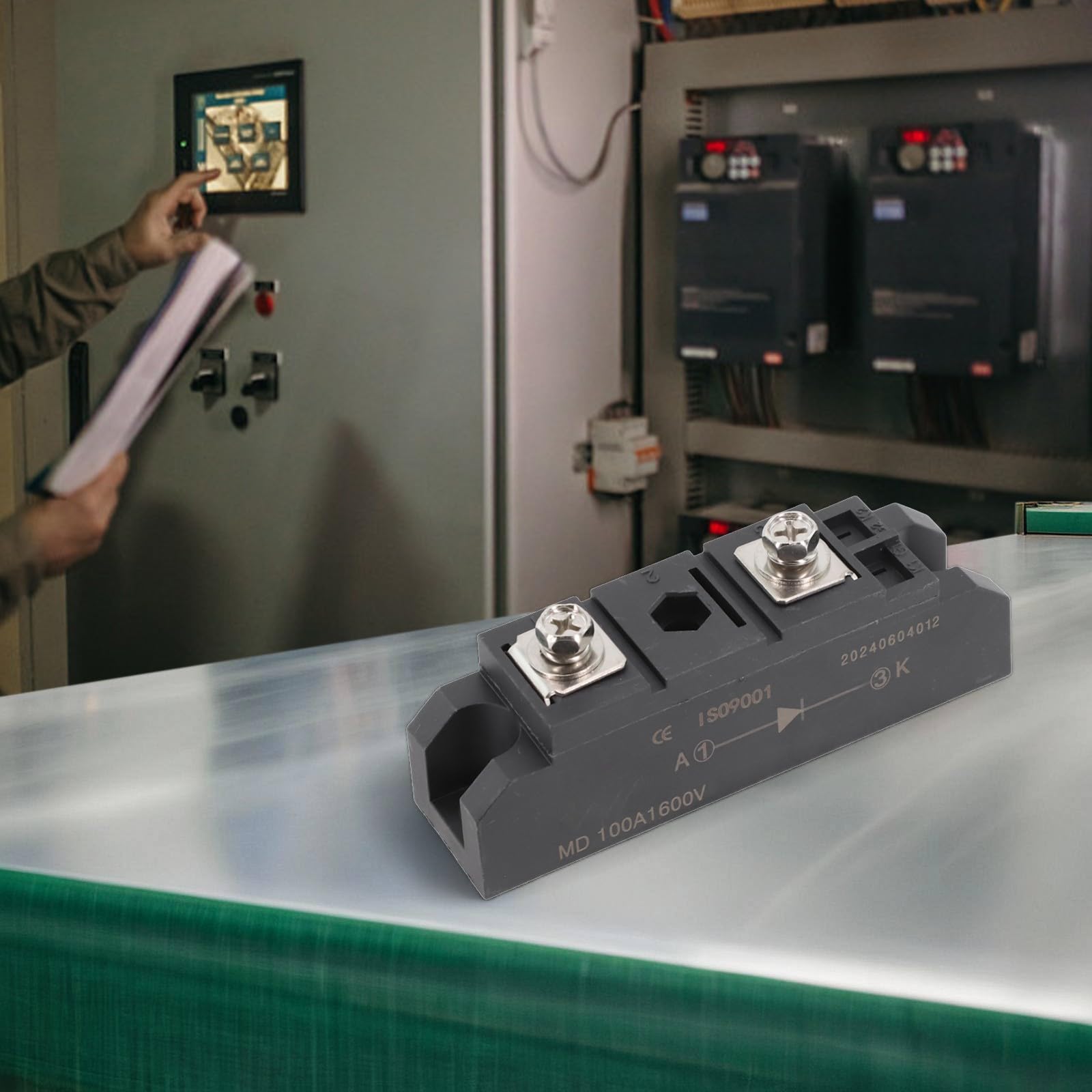 MD50A MD100A MD200A Modulo diodo di ricarica antiinversione 1600V Tensione con bassa caduta di tensione diretta per armadio CC fotovoltaico e avvio graduale del motore (MD100A)