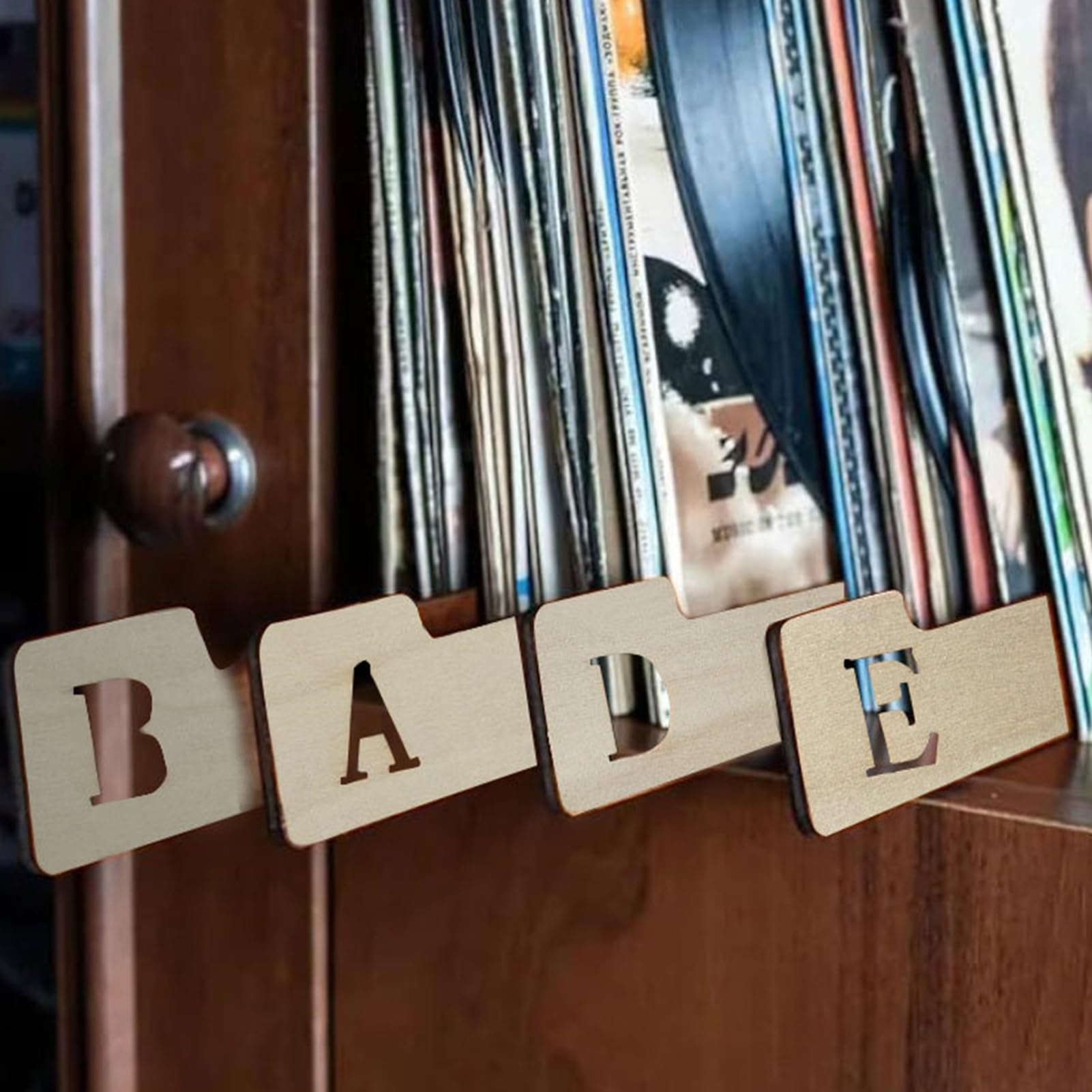Divisori da Dischi Supporto in Legno 26 Pezzi | Organizzatore per Raccolta di Vinile adatto a Scaffali Orizzontali e Verticali, Album, Media, Segnalibri e Appassionati di
