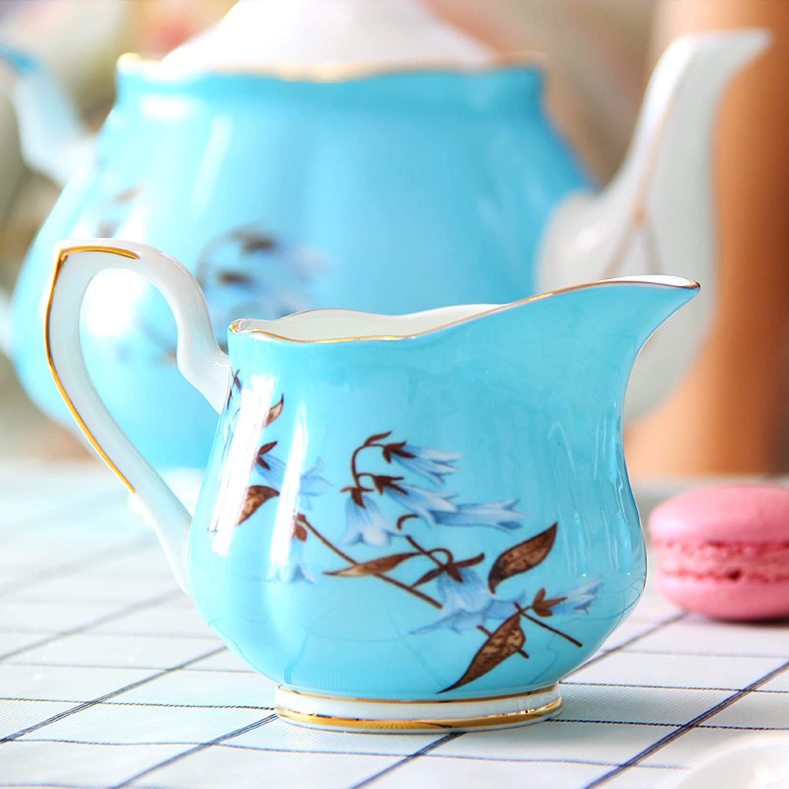 zestaw do herbaty, 15-częściowy porcelanowy zestaw do herbaty Zestaw filiżanek i spodków kawy Vintage Blue, z cukiernicą dzbankiem na mleko