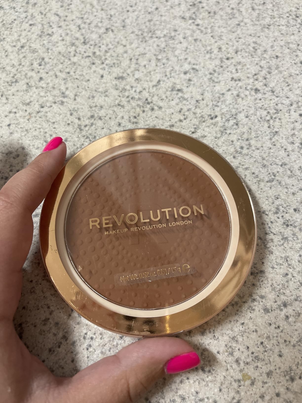 Revolution Beauty London Revolution, Mega Bronzer Powder, Matte Finish, Buildable Sculpting & All-Over Glow for Light to Deep Skin Tones, Vegan & Cruelty-Free, Warm, 0.52 oz