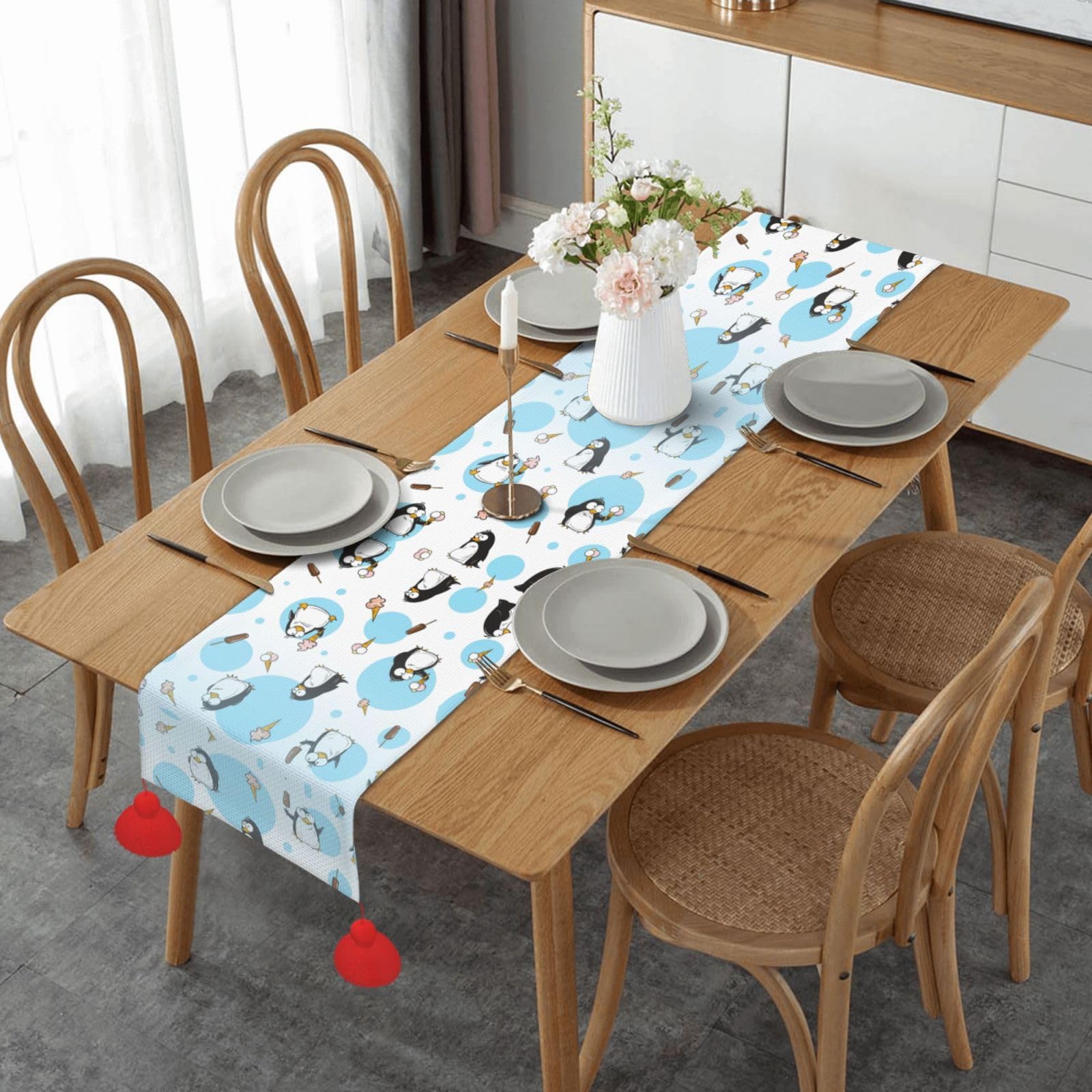 Chemin de table pingouins mignons pour un cadeau de mariage original et utile