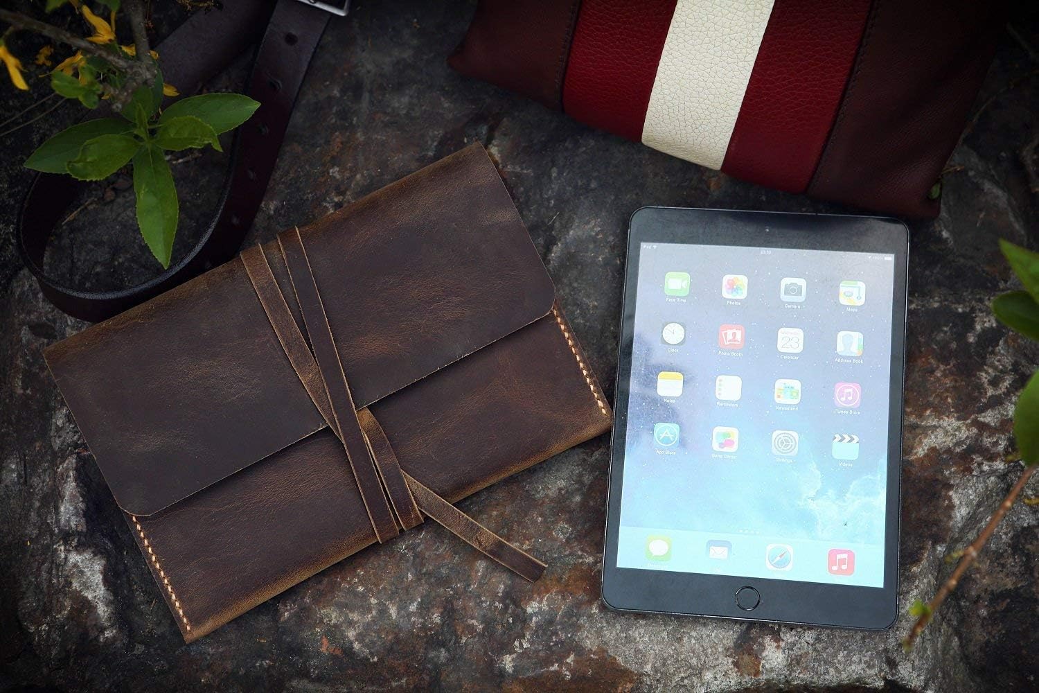 Personalized Distressed Leather iPad Sleeve for 2019 New iPad mini 5 / Genuine Leather case Sleeve for 2019 New iPad Air 10.5 IPD05DS