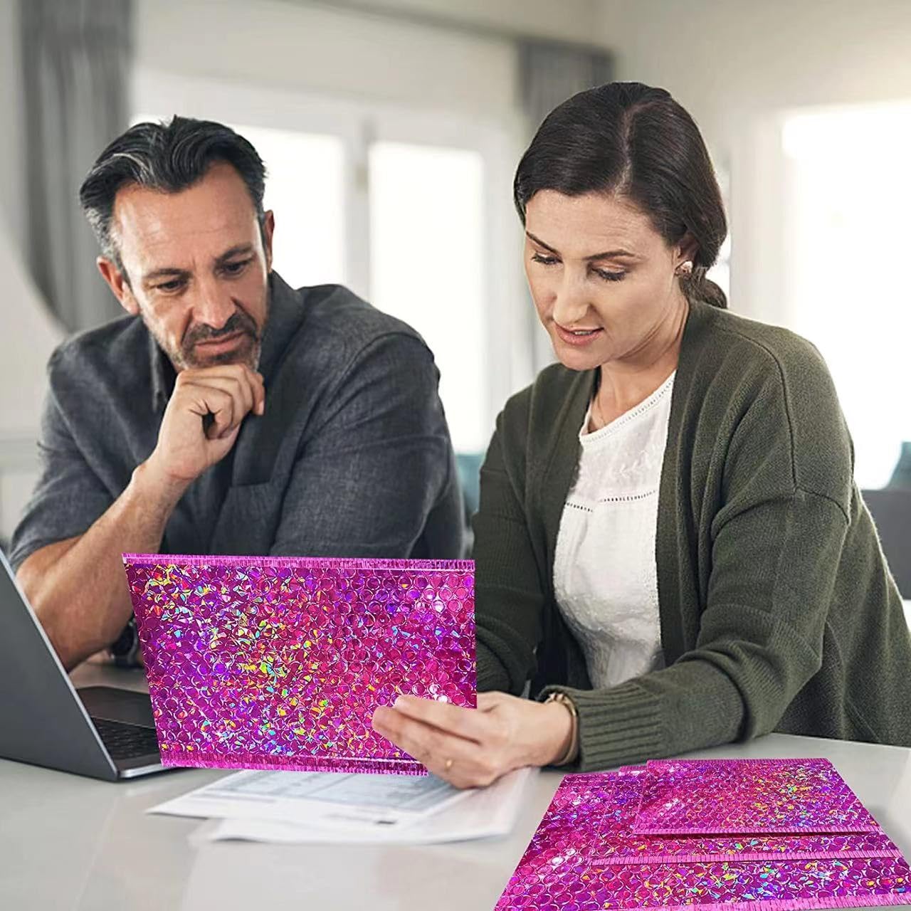 Buste Imbottite Per Spedizioni 50 Pz Busta Postale Olografica Argento Busta Postale Borsa For Corriere Impermeabile Buste Imbottite A Bolle Borsa For Imballaggio For La Spedizione Buste Imbottite ( Co - Foto 8