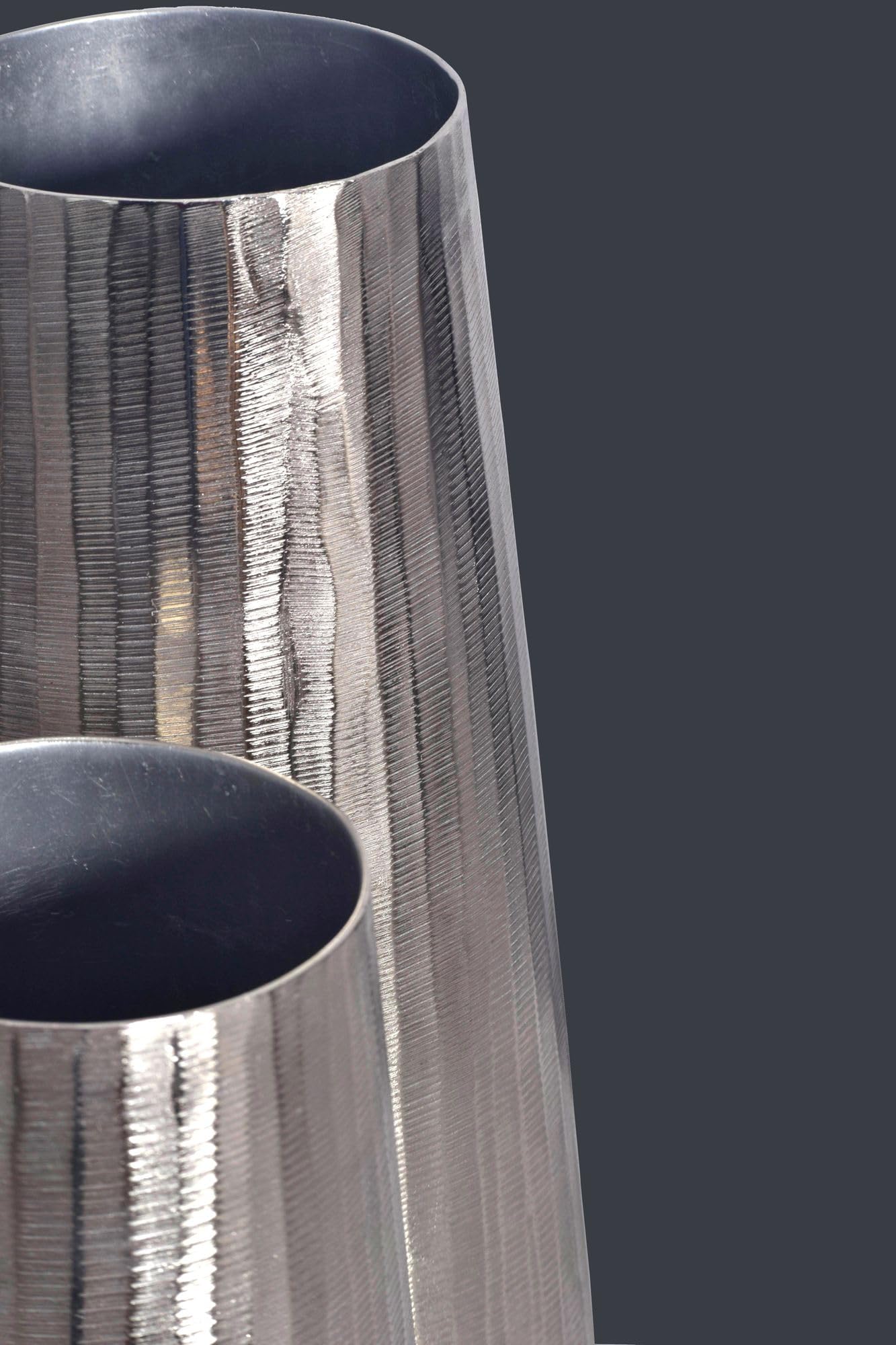 FineBuy Vase 2er Set Aluminium Silber Konisch, Blumenvase | Dekovasen rund, Tischvasen handgefertigt, Wohndeko für Wohnzimmer, Sideboard und Esstisch, Tischdeko