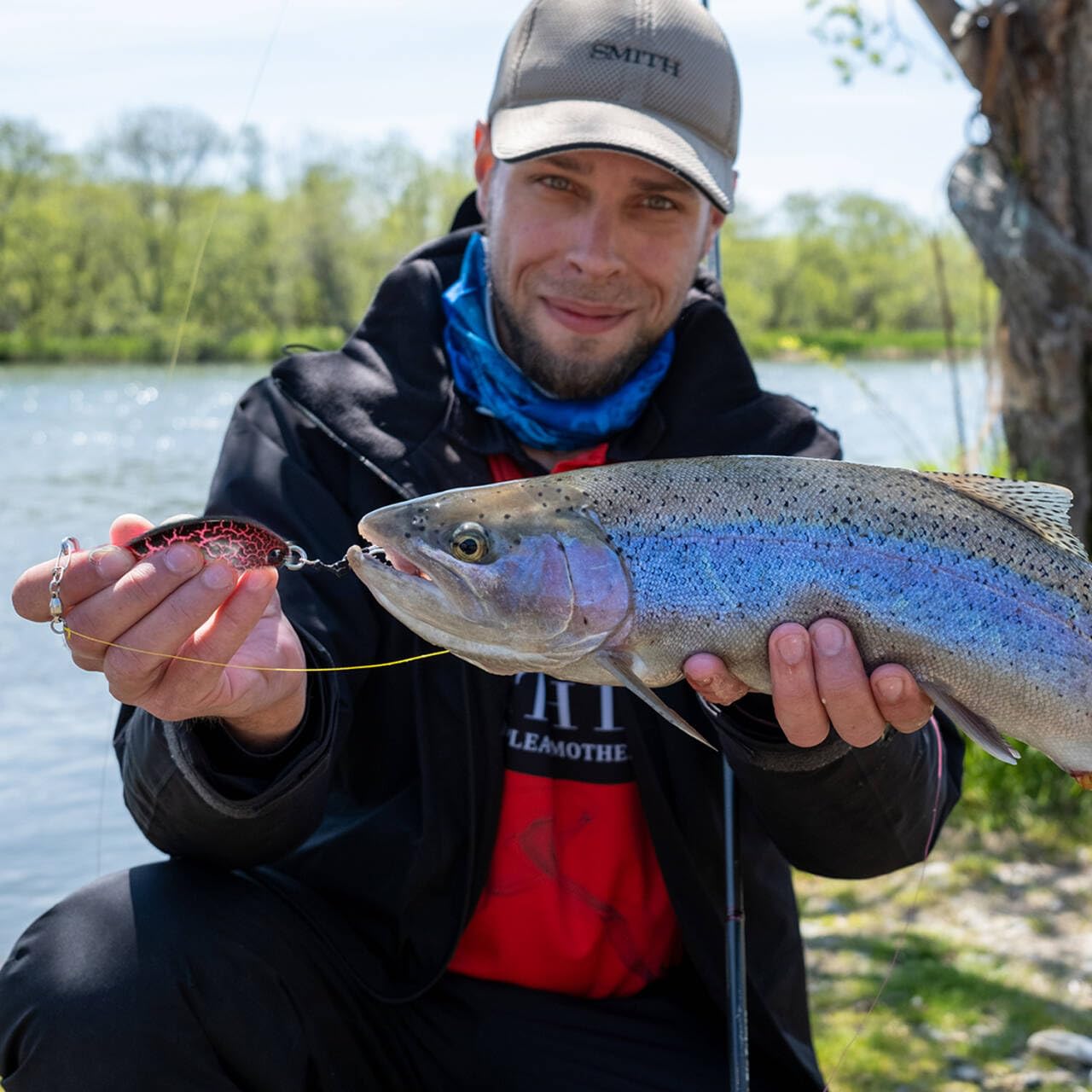 Voarge Set di 16 Mini Cucchiai da Pesca con Astuccio, Esca per Trota in Metallo Duro per Pesce Persico, Trota, Salmone