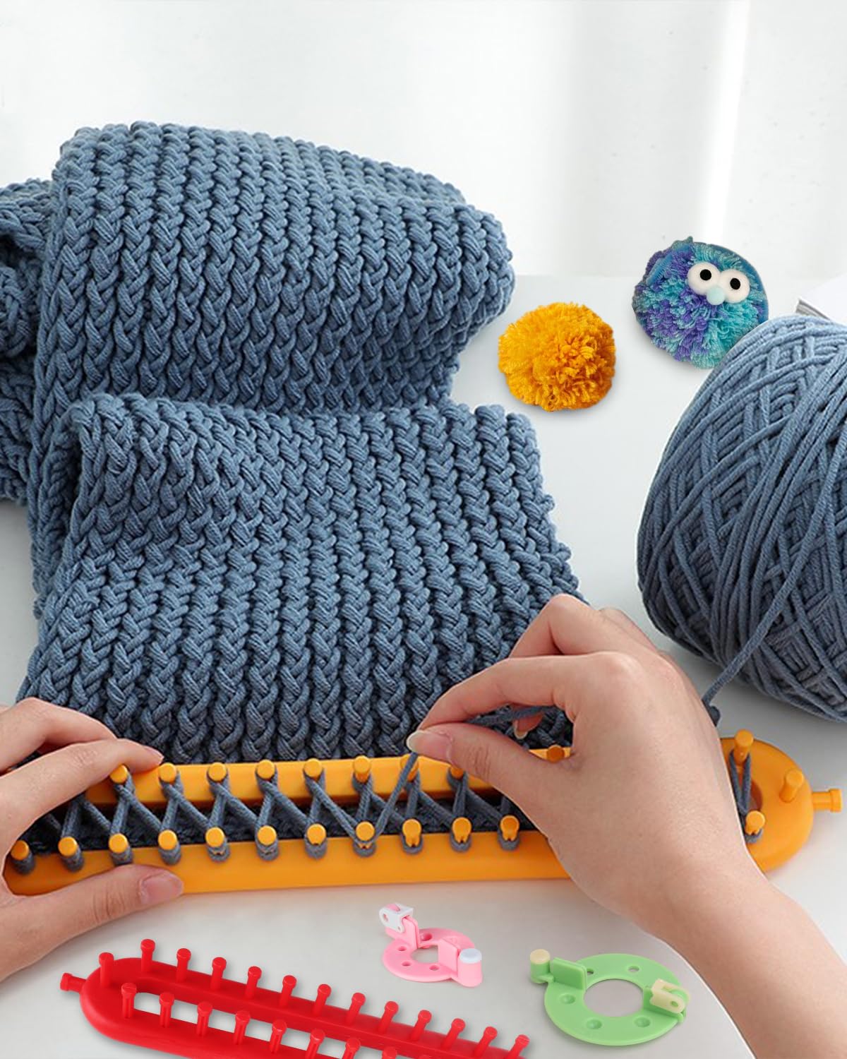 Long Knitting Looms Set with Pom Pom Makers, 26cm, 36cm, 47cm Knitting Loom Kit Simple for Beginner, Plastic Loom Knitting, Long Loom Knitting Set and Pompom Maker Tool Set for Home DIY or Teaching