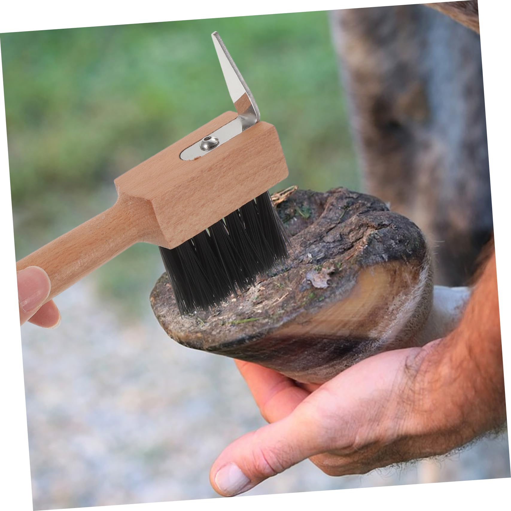 Happyyami Narzędzie Do Przycinania Kopyt Koni z Ergonomicznym Uchwytem Do Pielęgnacji Podków i Manicure Kopyt Wykonane Ze Stali Węglowej Praktyczne i Trwałe