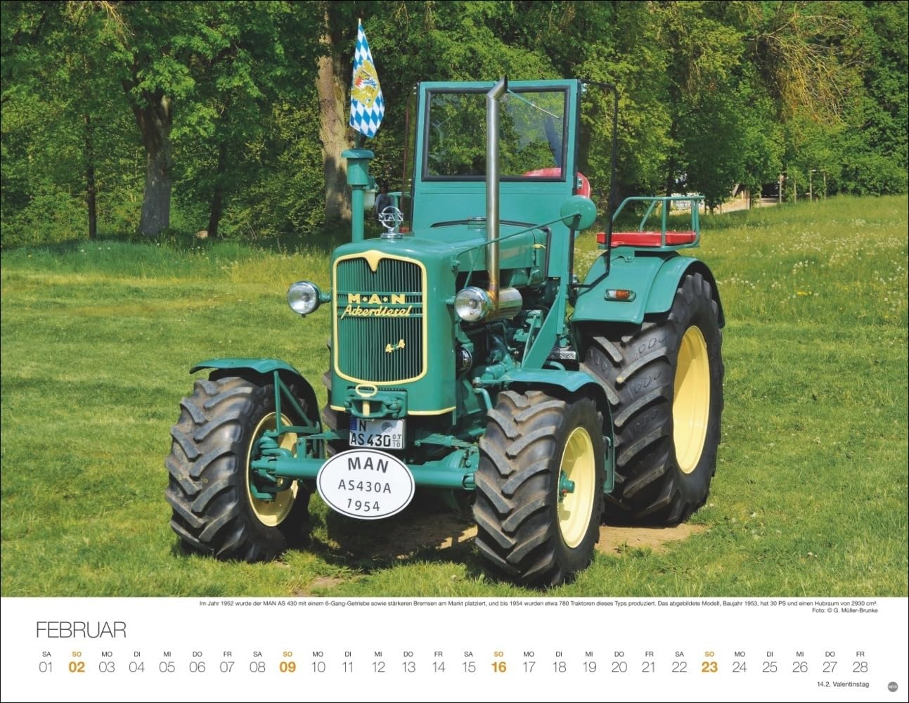 Starke Traktoren Posterkalender 2025: Exklusiver Wandkalender mit 12 beeindruckenden Traktoren. Hochwertiger Foto-Kalender 2025. Von Lanz über Porsche bis John Deere. 44 x 34 cm.