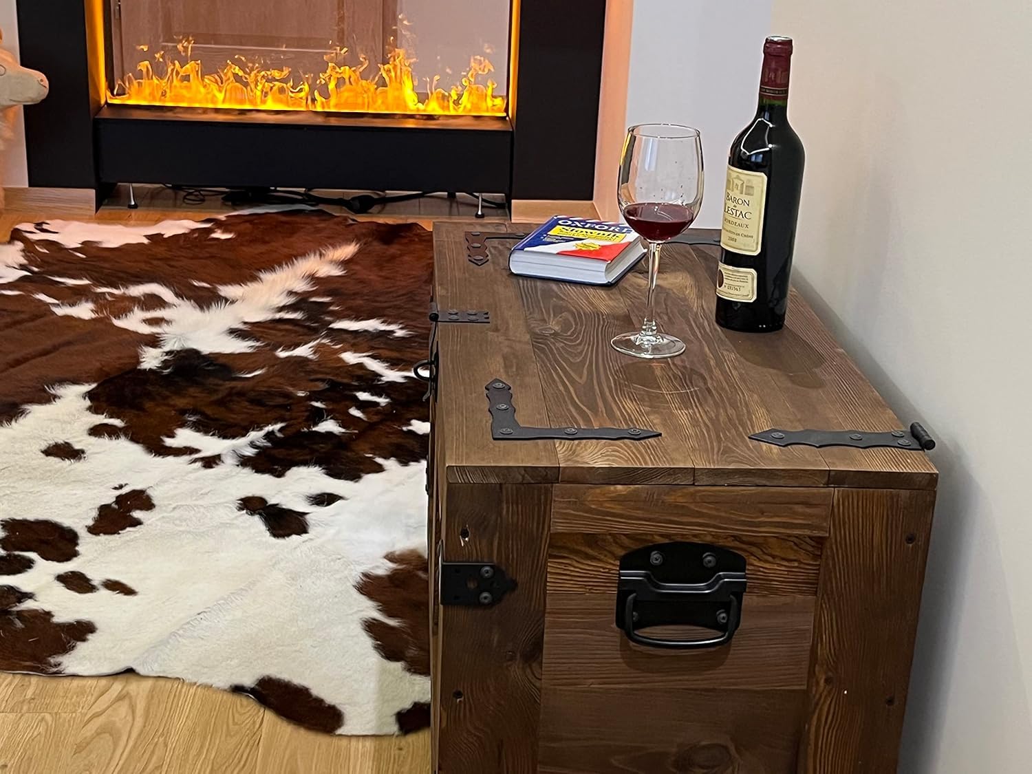 weeco Drewniana skrzynia na cztery koła, drewniana skrzynia w kształcie kuferka w stylu vintage, loft, z rozkładaną pokrywą i miejscem do przechowywania