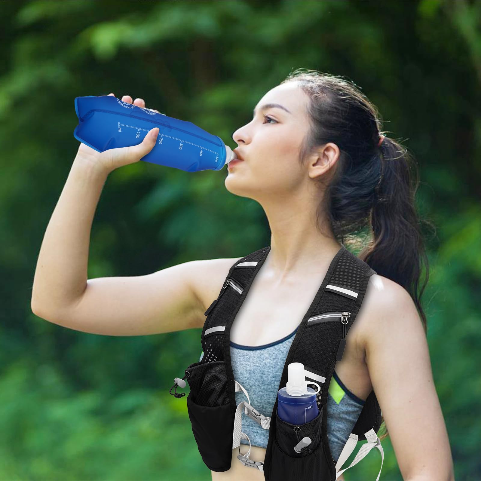 Chaleco de Hidratación para Mujeres y Hombres + 2 Soft Flask 500ml, Mochila de Hidratación Ligero con 7 Bolsillos, Mochila Ajustable para Correr Trail Running Ciclismo Marathoner