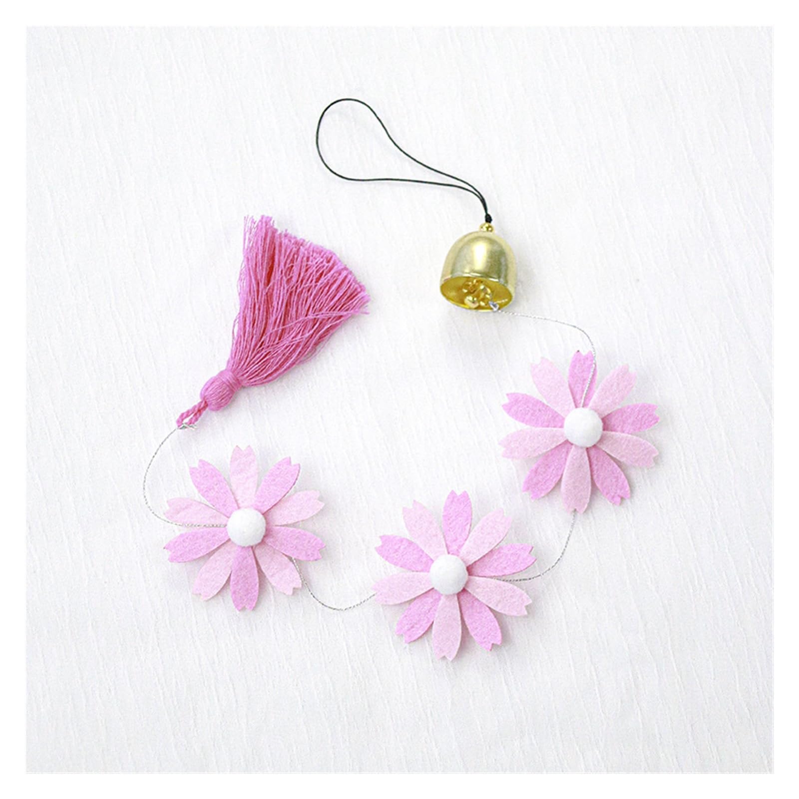 Pendentifs chambre fleurs et carillons éoliens suspendus design