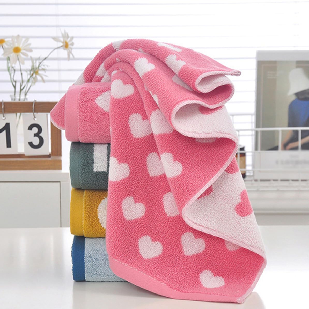 Amazon｜[AP・Room] カラフルキャンディスタイル プールタオル