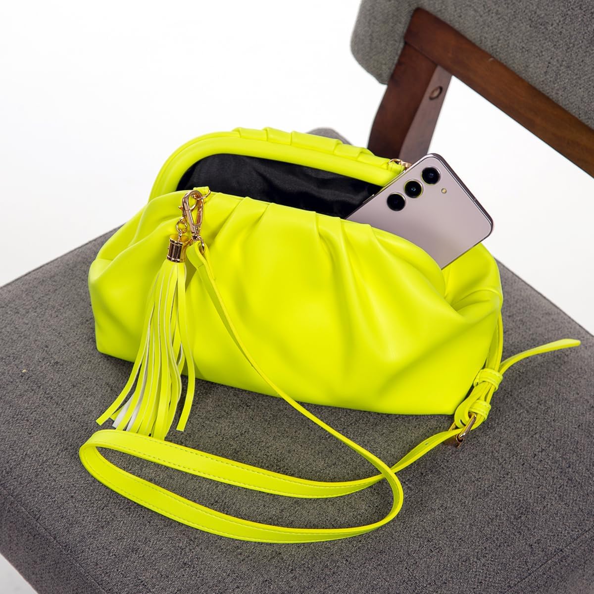 JNB Dumpling Bag for Women Clutch Purses, Cloud Crossbody Handbag Soft Shoulder Bag,party Bag,Wedding Bag,With Tassel.