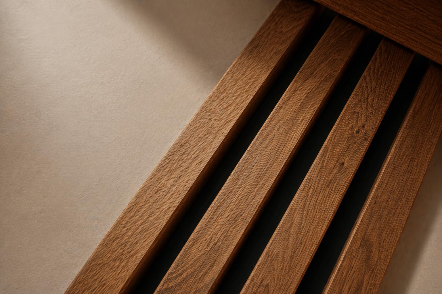 Living Oak NO.04 - Estantería flotante de 2 niveles, de madera maciza, para montaje en pared, moderno, para sala de estar, 50-65 x 22 x 130 cm