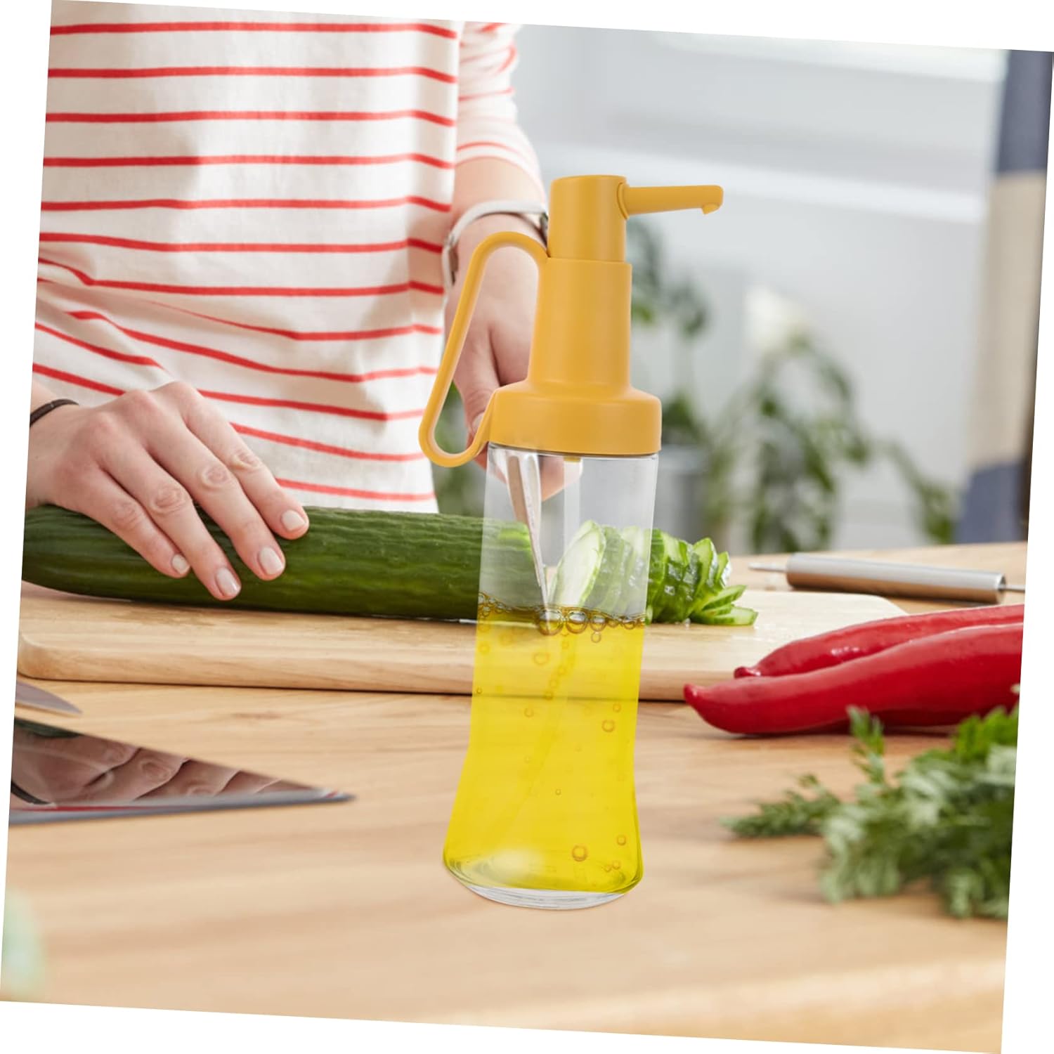Sauce Bottle Sprayer Oil Dispenser Sprayer Bottle Shaker for Kitchen Use