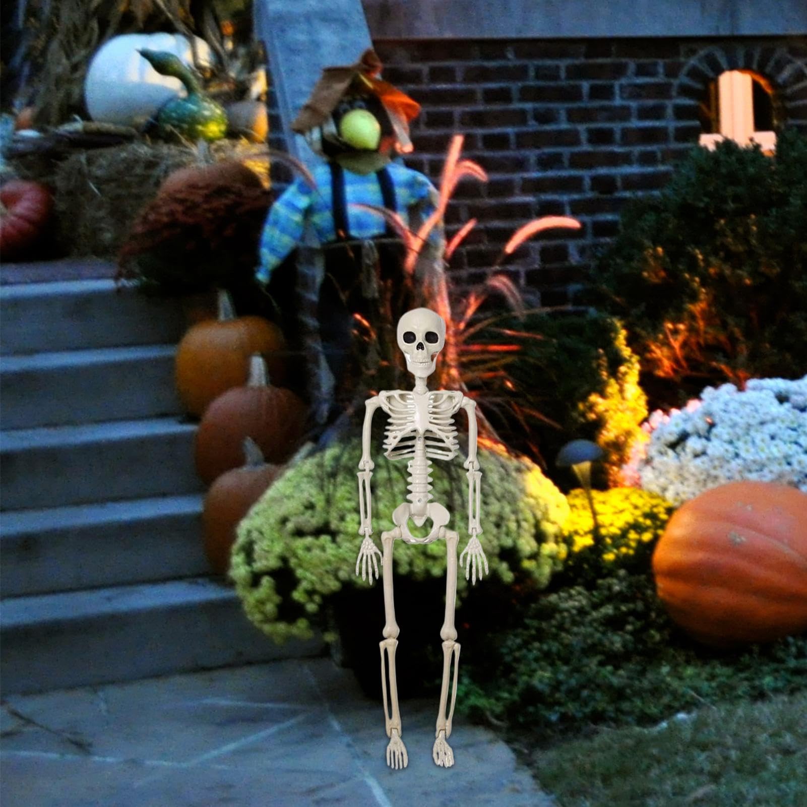 Dekoracja szkieletu – naturalnej wielkości Halloween szkielet dekoracja z ruchomymi przegubami – straszna czaszka ozdoba na grób do domu duchów, ogrodu, dekoracja stołu, na imprezę