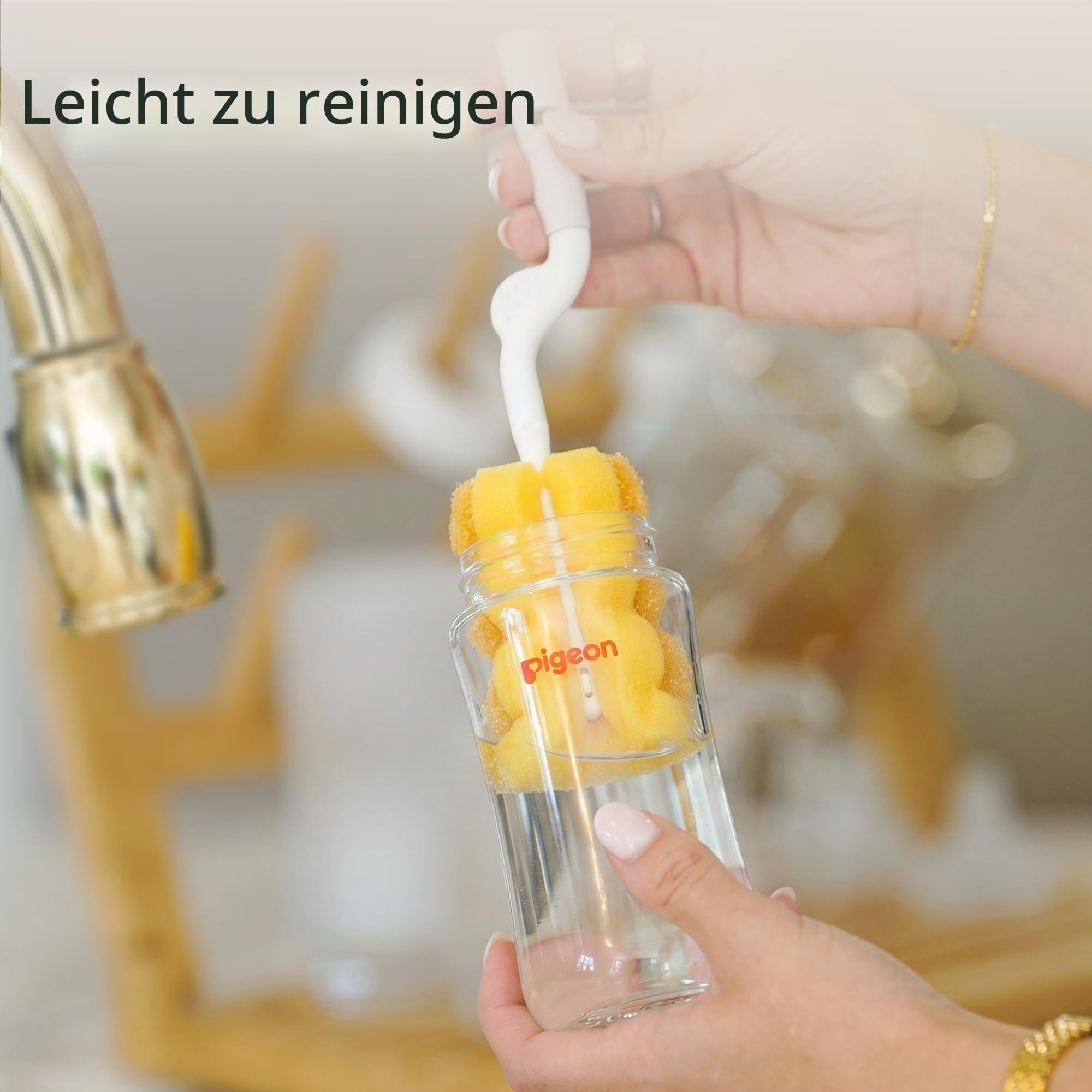 Pigeon Glas-Stillflasche mit weitem Hals, Anti-Kolik, stromlinienförmiger Körper, natürliches Gefühl, leicht zu reinigen, hitzebeständig, 153 ml (2 Stück), inklusive 2 SS-Nippeln (0 Monate +)
