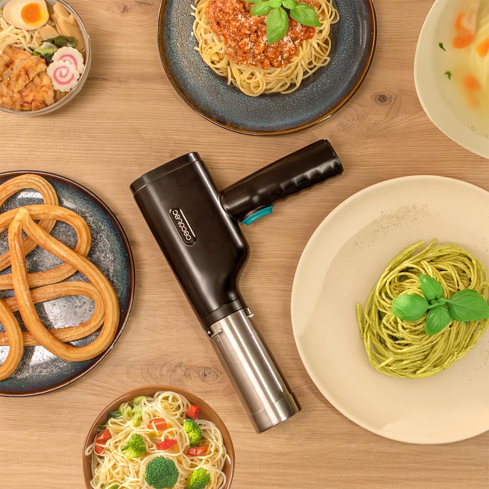 Cecotec Machine à Pâtes et Churros sans Fil Fun EasyPasta. 40 W, Capacité 200 g, 3 Disques Inclus, Prépare des Nouilles ou Noodles, Spaghettis et Tagliatelles, 50 Utilisations par Charge de Batterie