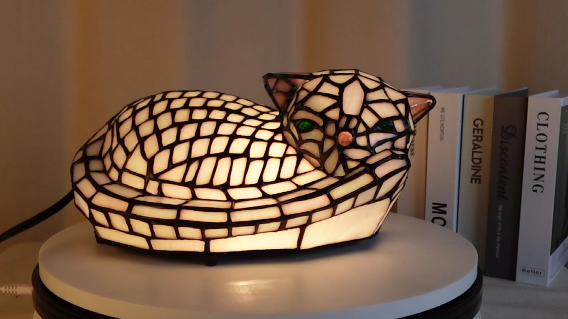A0013 Cute Sleeping Cat Tiffany Style Table Lamp, 11.5