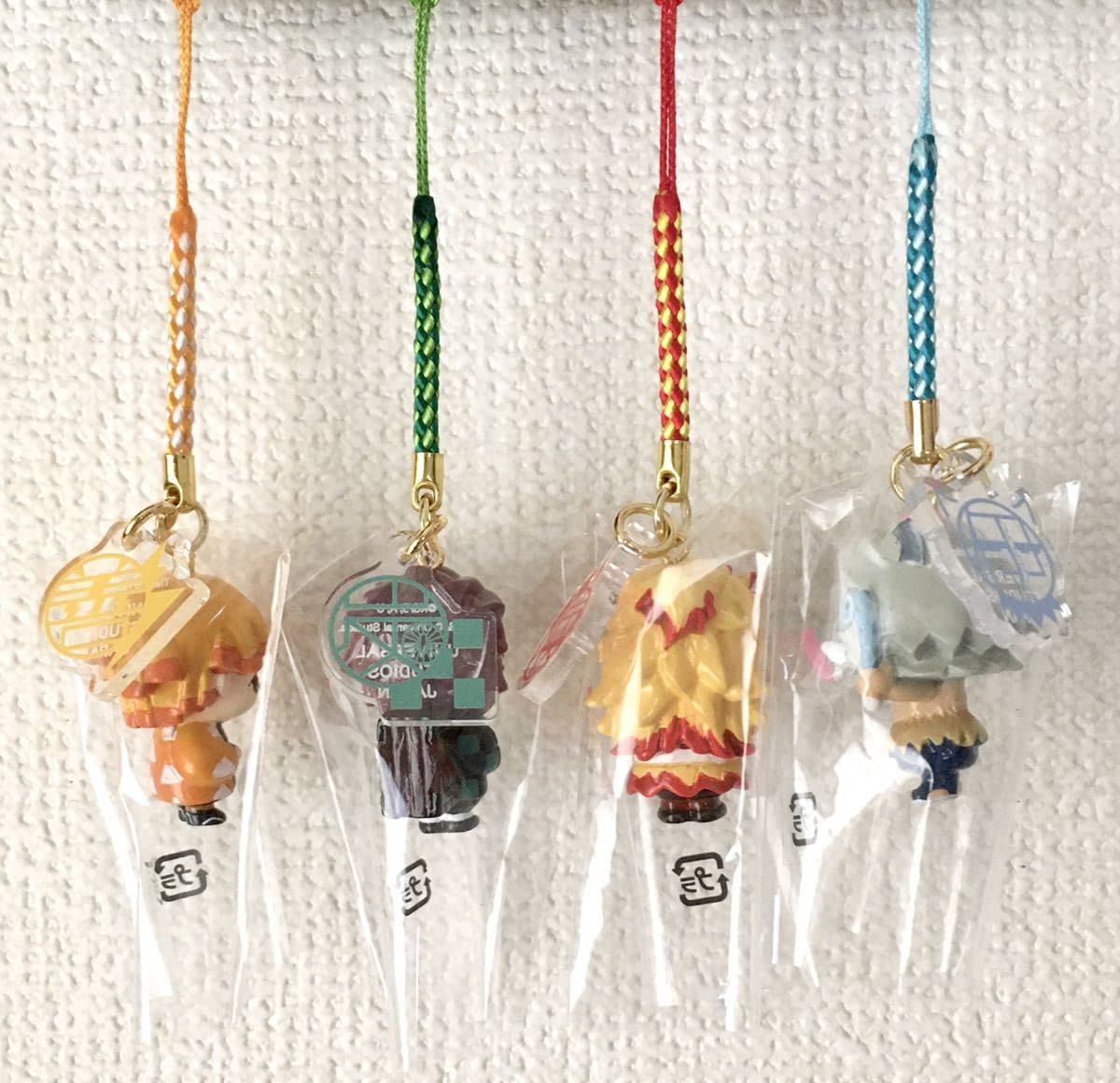 Amazon.co.jp: /USJ限定/ /ストラップ4種セット/キャラクター Amazon.co.jp: /USJ限定/ /ストラップ4種セット/キャラクター