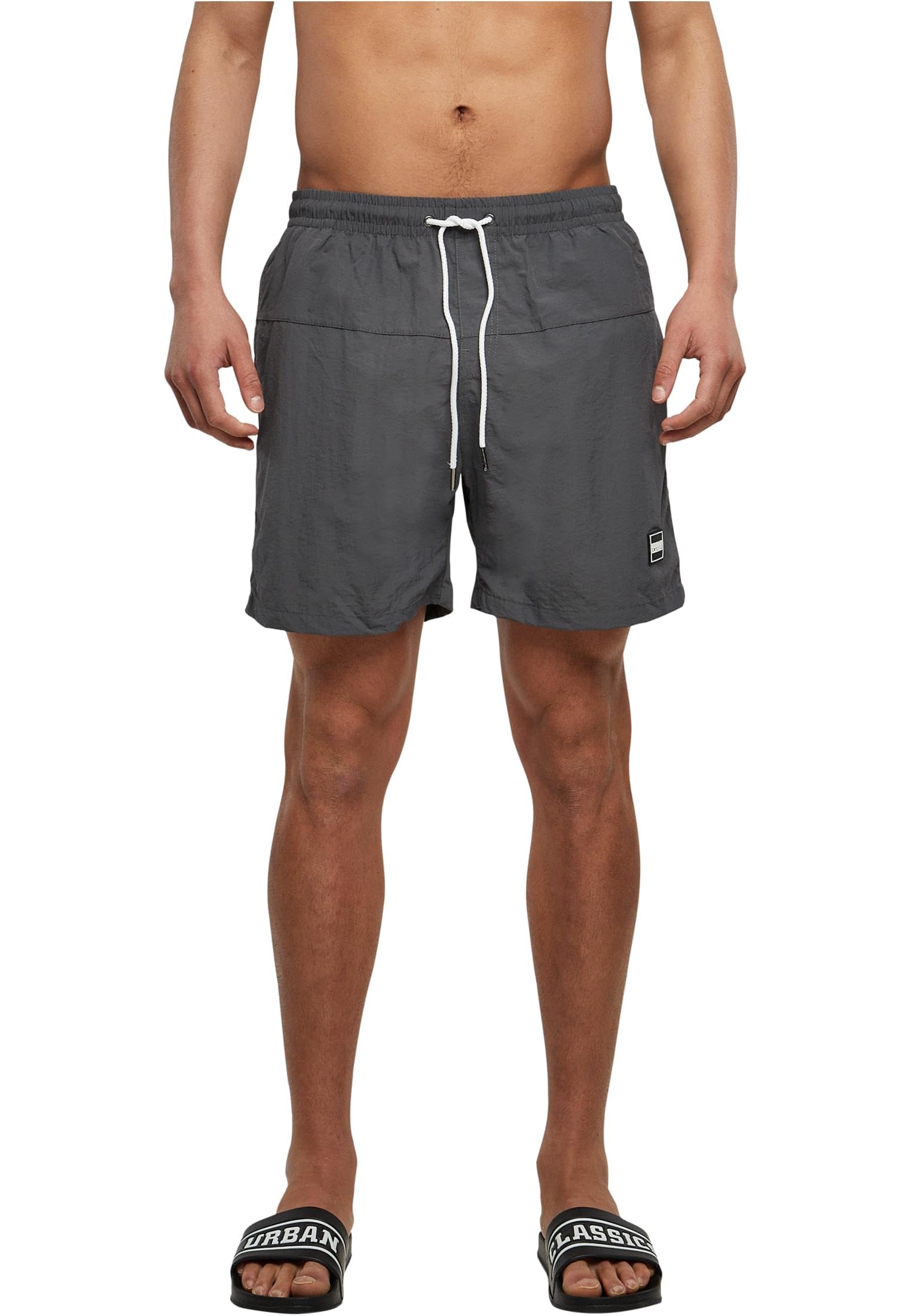 URBAN CLASSICS, Block Swim Shorts, Costume da Bagno Uomo per Mare e Piscina, Disponibili in Oltre 20 colori, Taglie XS - 5XL L Darkshadow