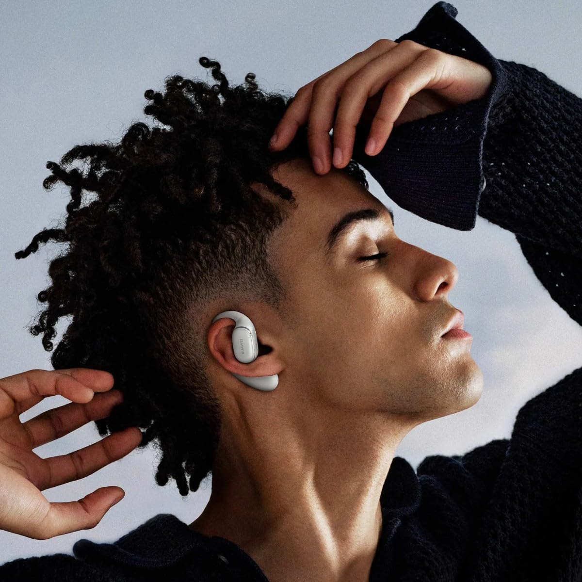 HUAWEI FreeArc - Auricolari aperti, vestibilità sicura e comfort, resistenza all'acqua IP57, bassi dinamici, 28 ore di riproduzione, auricolari sportivi, per corsa, allenamento, guida, iOS e Android