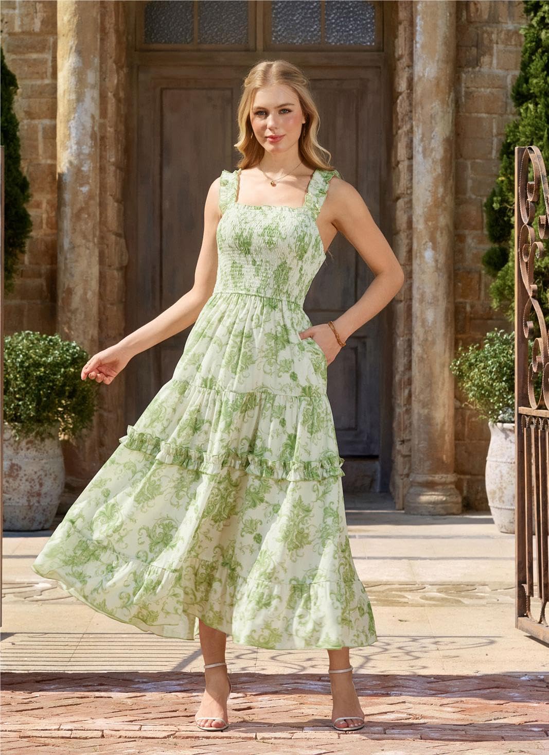 SCARLET DARKNESS Robe florale spaghetti victorienne à smocks longue d'été décontractée pour femme