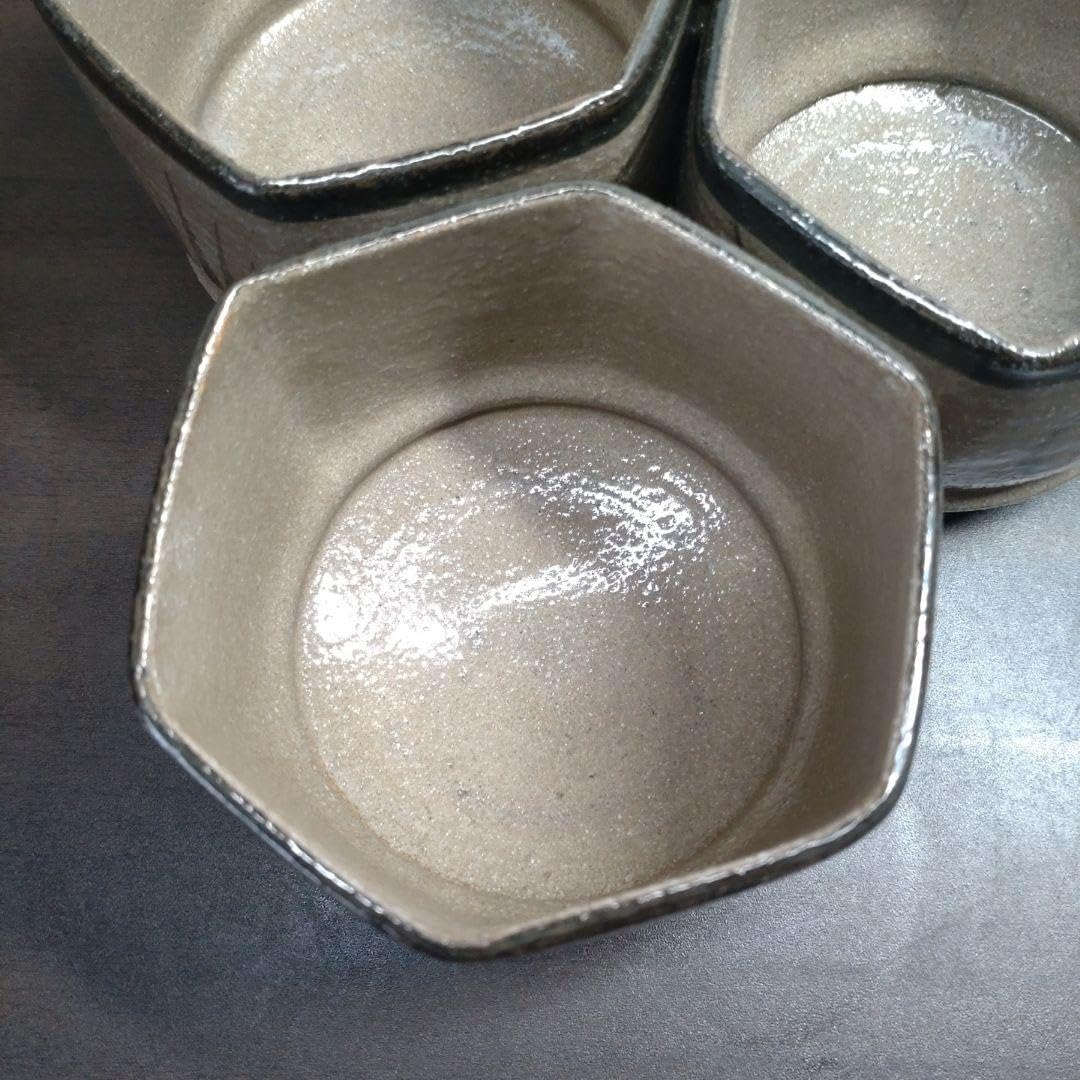 Amazon.co.jp: 中里重利 作 絵唐津 六角 向付 六客 : Hobbies