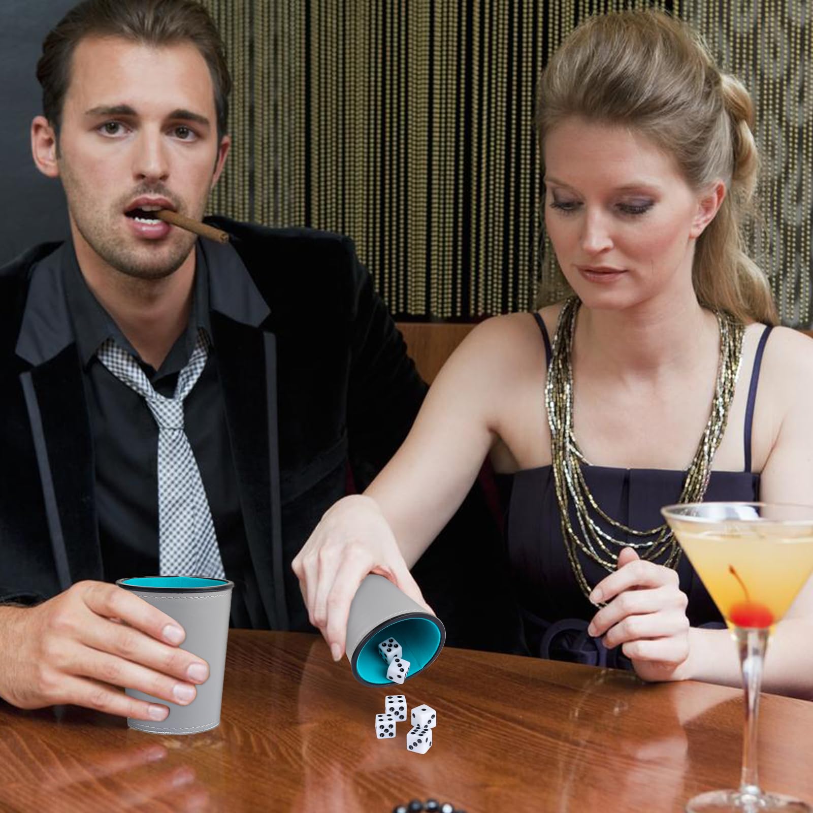 Filzgefüttertes Würfelbecher-Set aus PU-Leder, 6 leise Würfelbecher mit 36 Würfeln für Bar-Party, Yahtzee Farkle-Würfelspiele, Grau und Blau