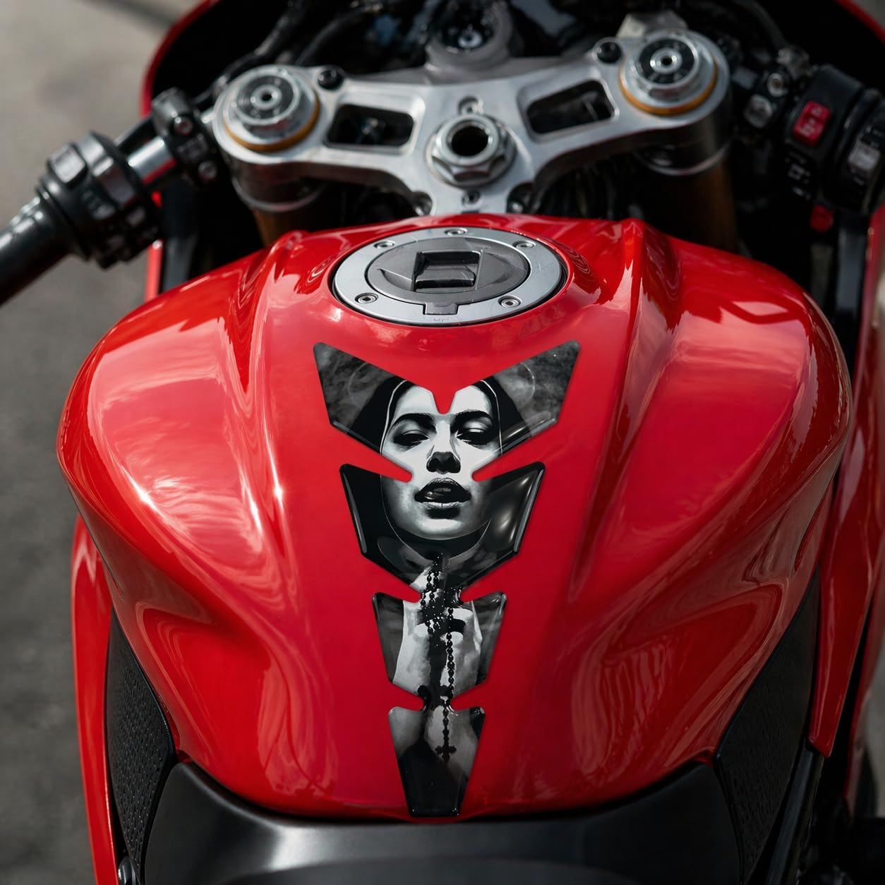 Moto Decals 3D Motorcycle Tank Pad Protector, Universal Gas Tank Scratch Protection Sticker for Sport Bikes, Made in USA, Premium Polyurethane, 8.7x5.5 in (220x150 mm)