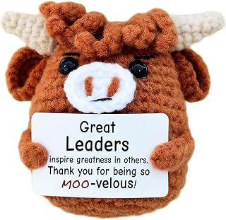 Handmade Crochet Highland Cow Boss Gift - Motivational Thank You Gift for Men & Women Managers Supervisors | Cute Office Desk Decor for Bosses Day, Birthday, Promotion, Christmas Appreciation
