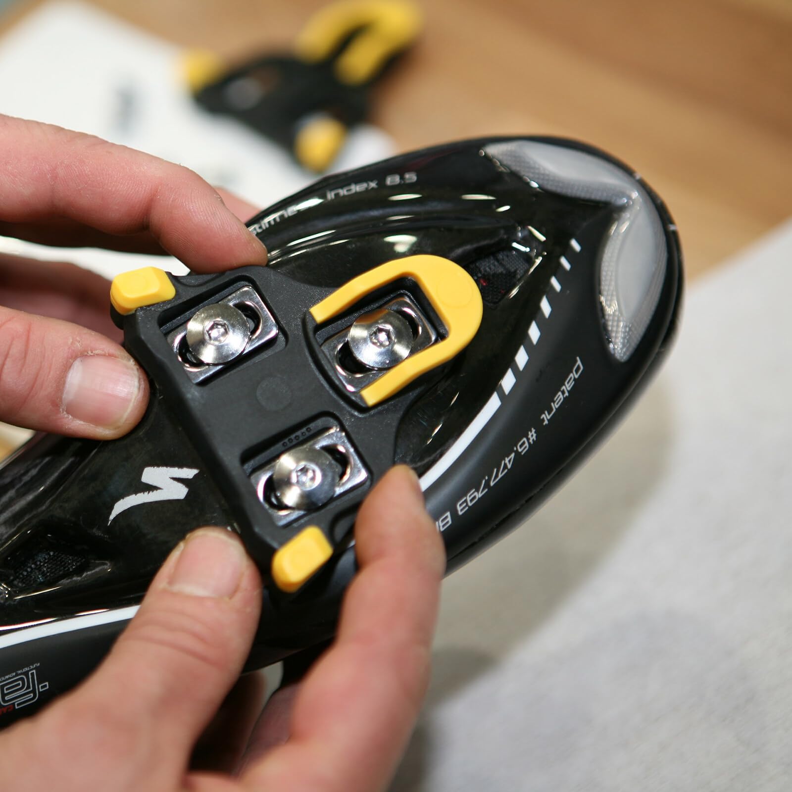 SPD Cleats Set Mit Überschuhen - Perfekt Für Radwettbewerbe & Langes Training