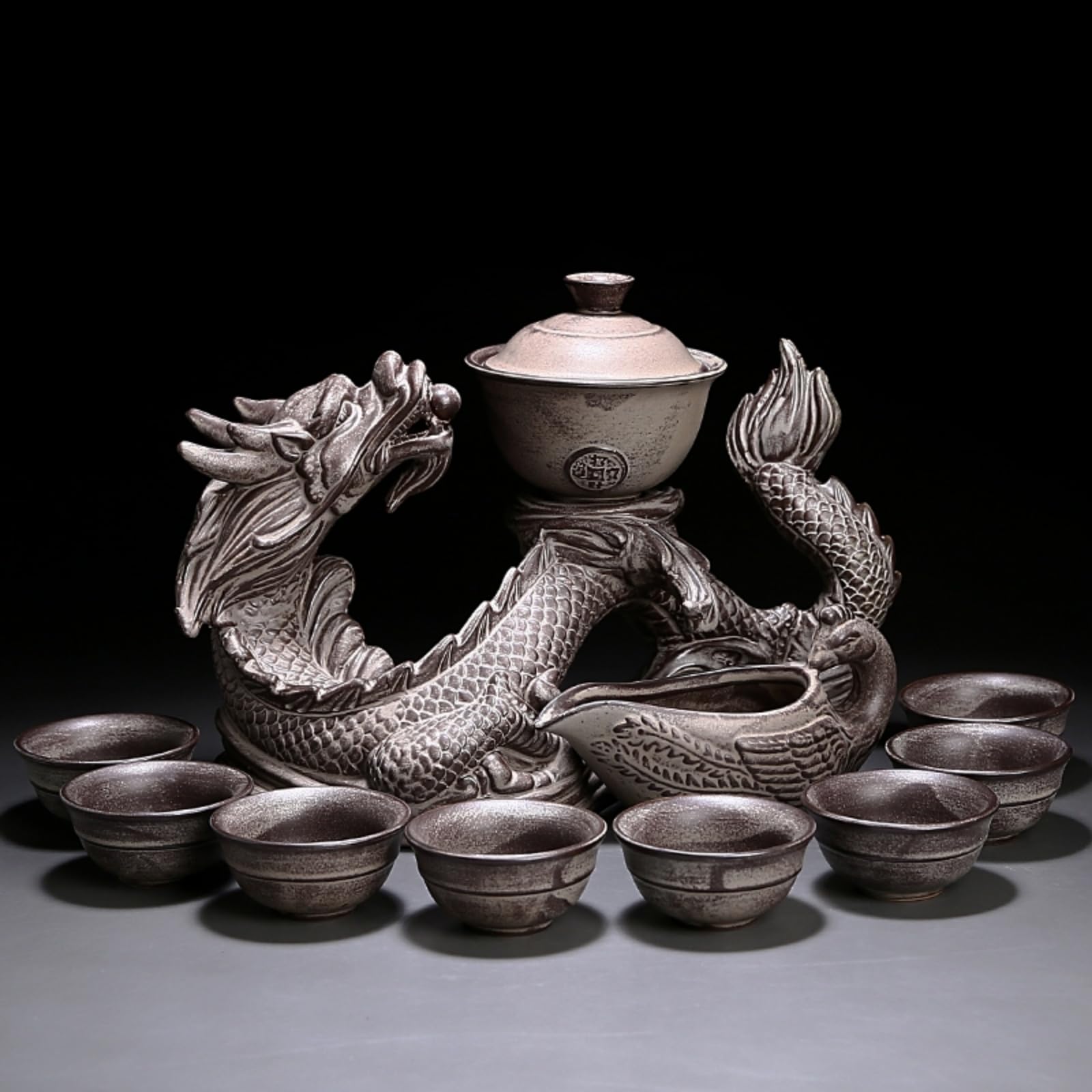 Chiński zestaw do herbaty Gongfu – ceramiczny czajniczek z zaparzaczem, 8 filiżanek, półautomatyczny, z motywem smoka do herbaty liściastej