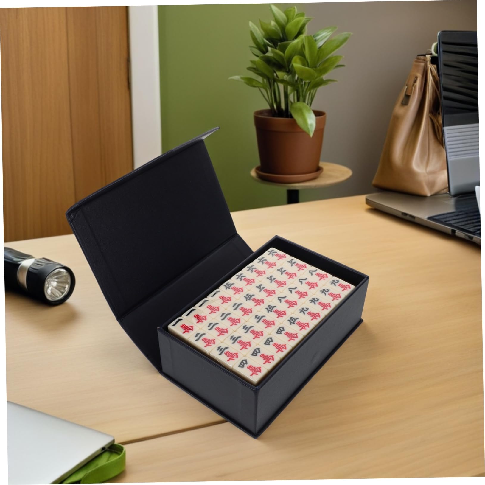 TOYANDONA Jeu de Mahjong Chinois Mini Set de Tuiles de Mahjong Portable pour Seniors Débutants Facile à Transporter Ranger