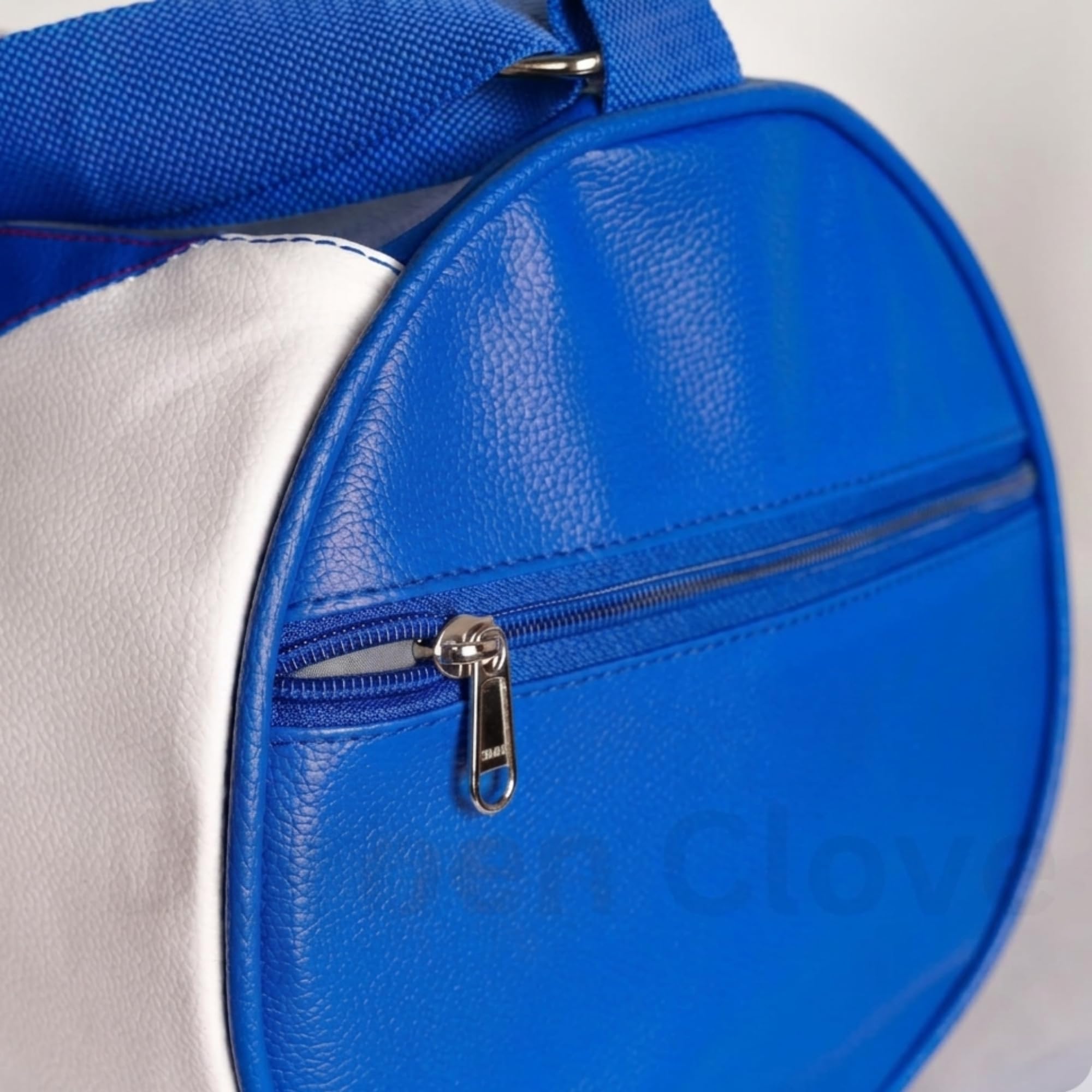 Derben Clove 21 liters Duffel Bag with Two Side Pockets for Boys and Girls - Blue (Blue) 2