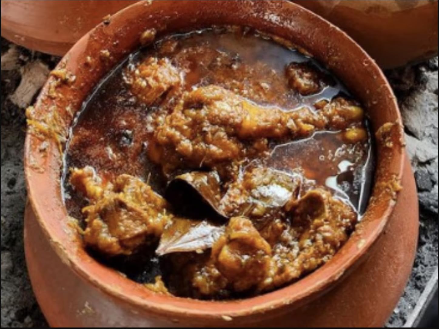 Champaran Handi Mutton Masala 25 Gram For 1kg | No need to add any other Masala | Cook at home with Ease | No Preservatives | No Artificial Colours || Specially Blended For Meat Lovers (B0D5SJBGK9) Amazon Price History, Amazon Price Tracker