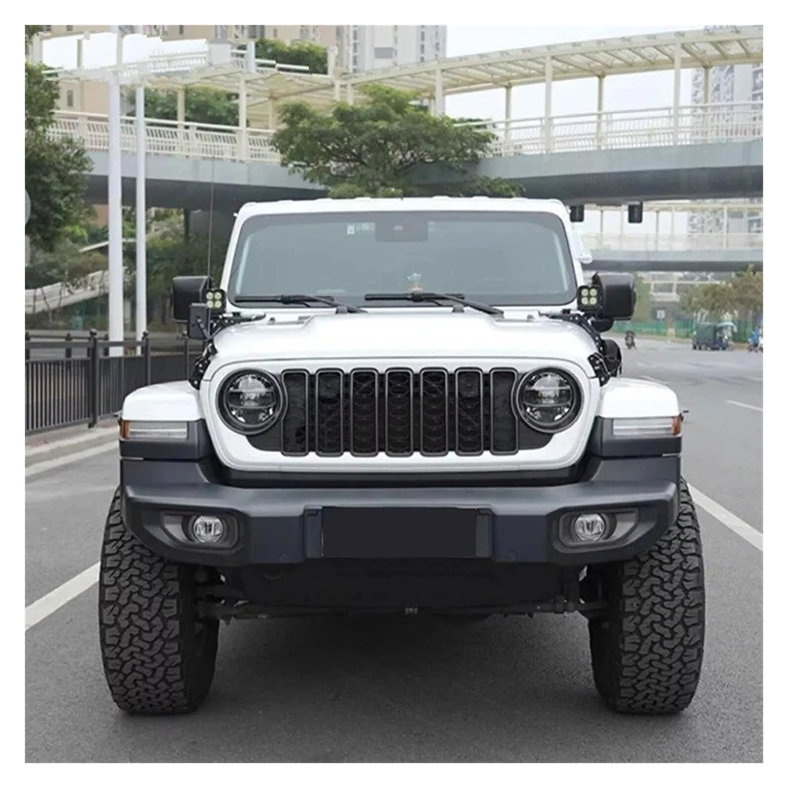 Griglia Anteriore Dell'auto Per Jeep Per Wrangler JL JT 2018-2024 Plastica ABS Una Varietà Di Colori Auto Paraurti Anteriore Griglia Maglia Accessori Ricambio Griglia paraurti(Red with hols)