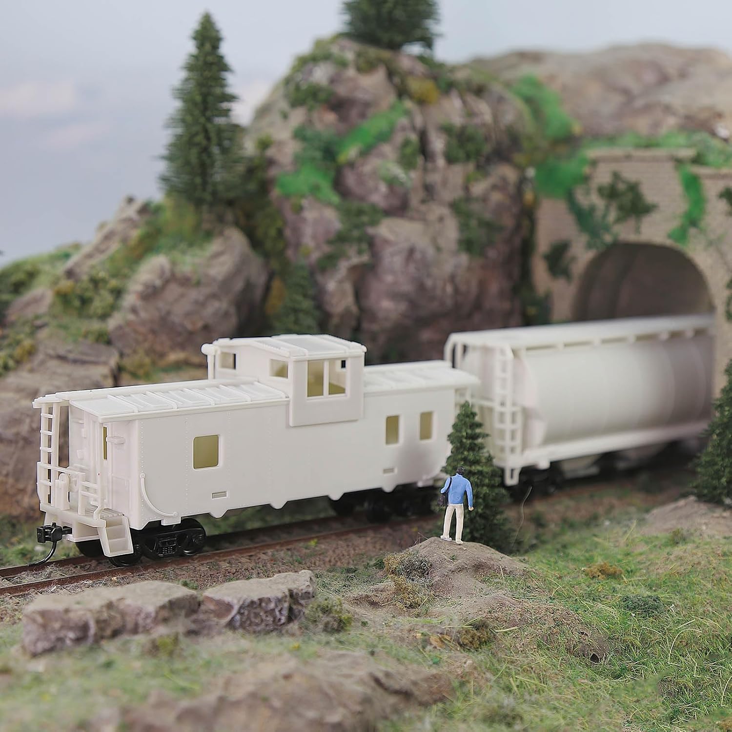 Evemodel C8763JJ 2 Units HO Scale 1:87 Unpainted Unassembled 36' Wide Vision Caboose DIY