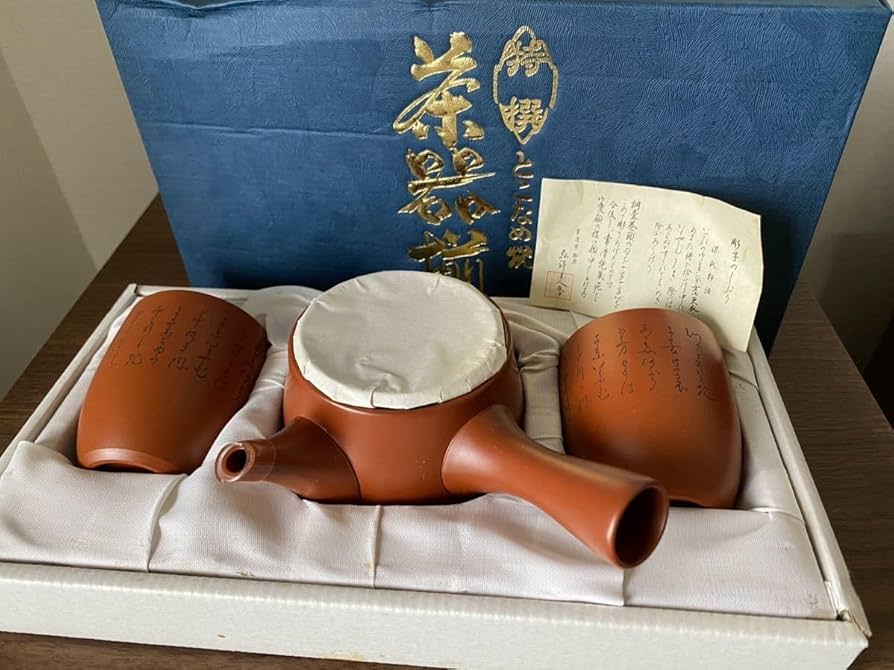 煎茶道具　古錫　漢詩松文　茶こぼし　在銘　重さ約436g　V　R5399 樂】 中国古玩 朱泥 在銘 漢詩彫 茶こぼし 建水 唐物 煎茶